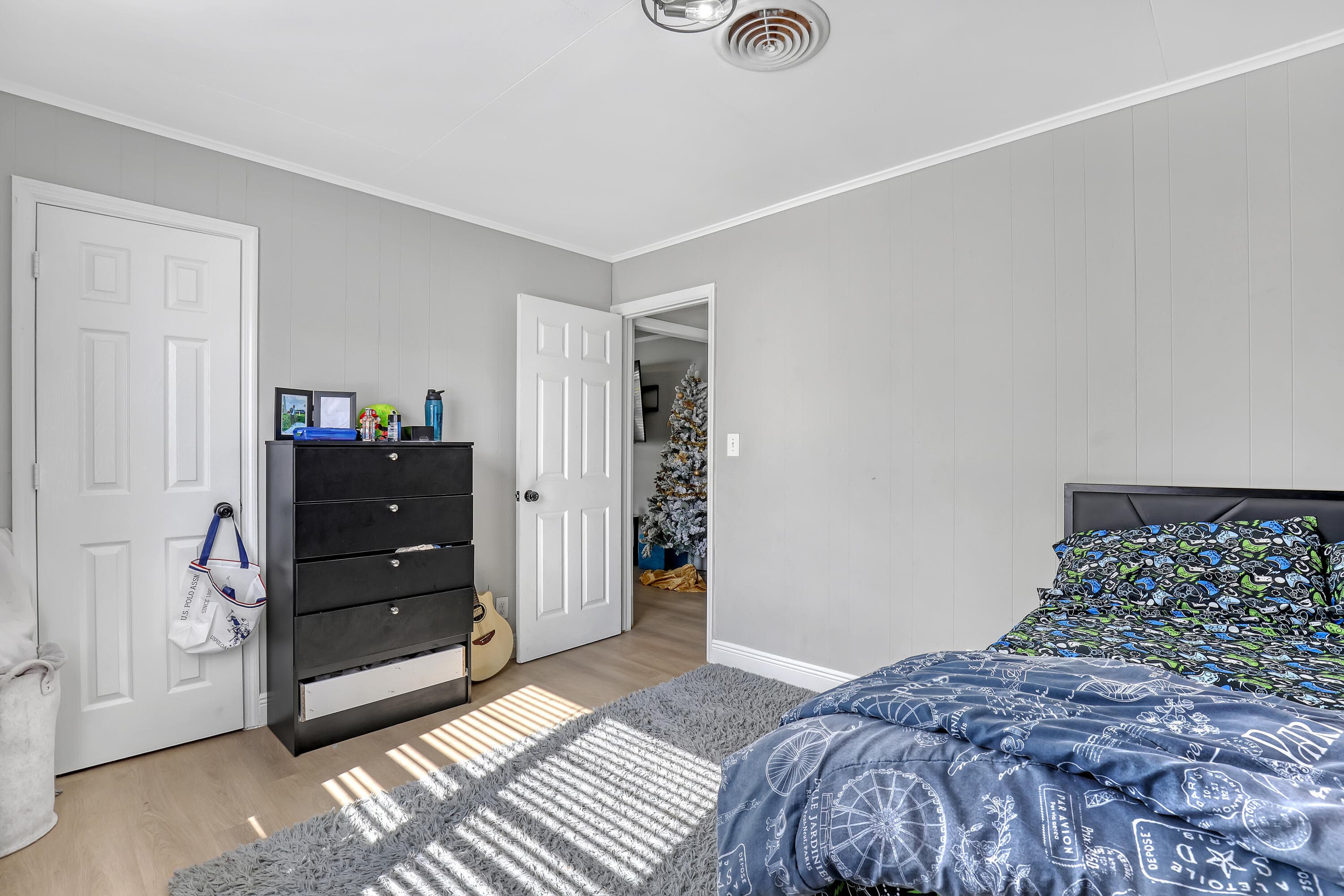 731 50th Street, West Palm Beach, FL 33407 11