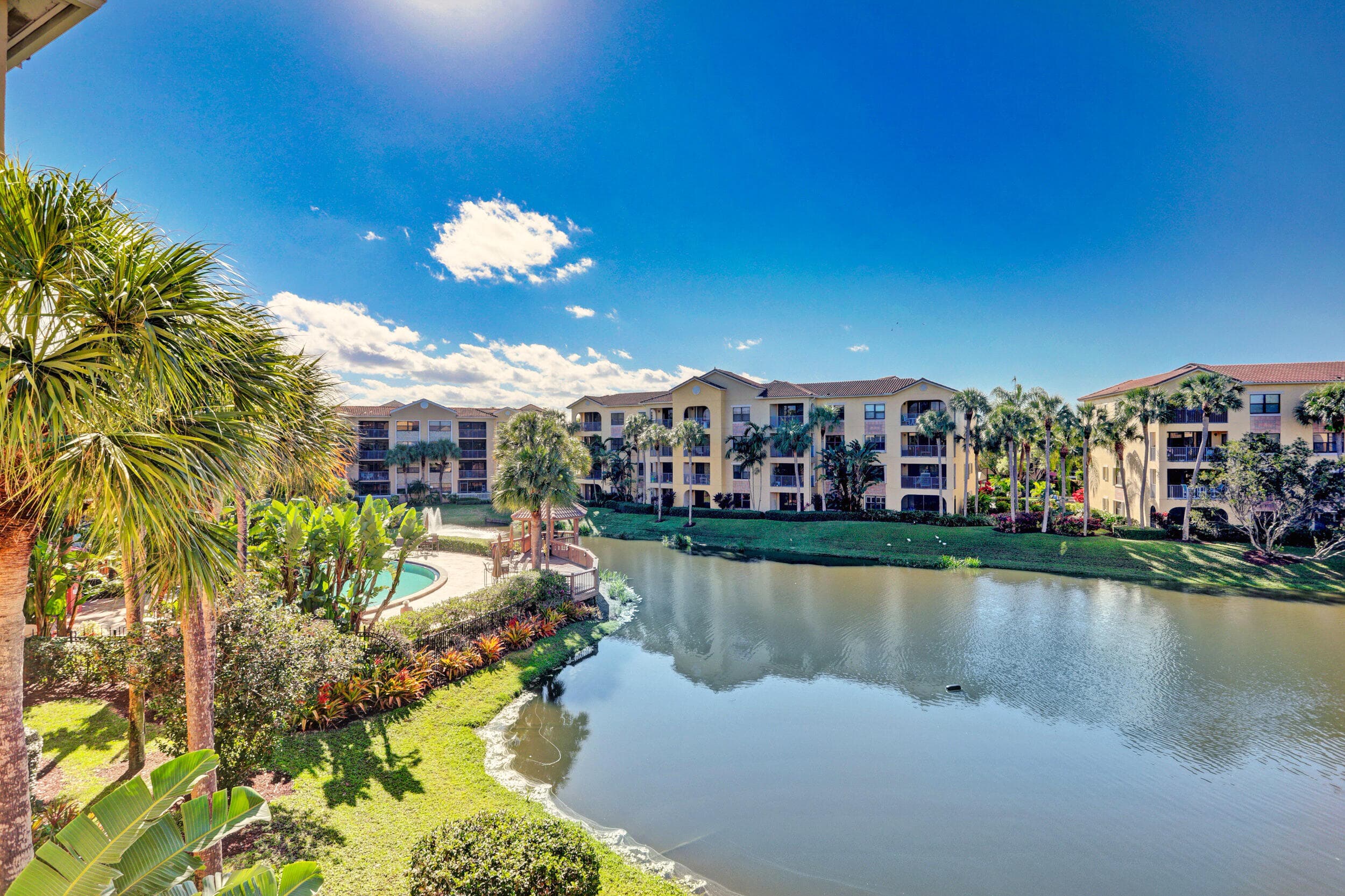 800 Uno Lago Drive 305, Juno Beach, FL 33408 2