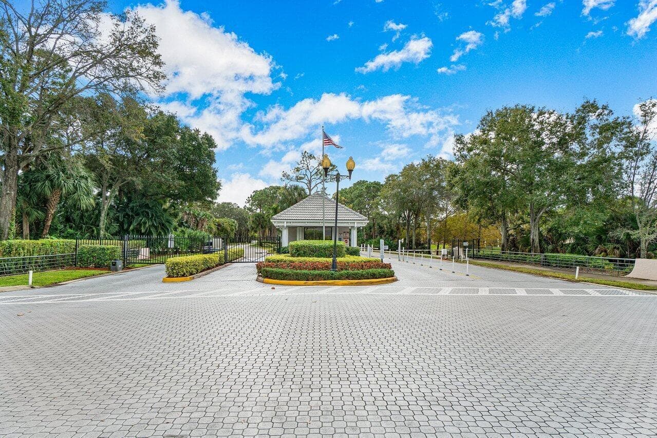 2224 Soundings Court, Greenacres, FL 33413 45