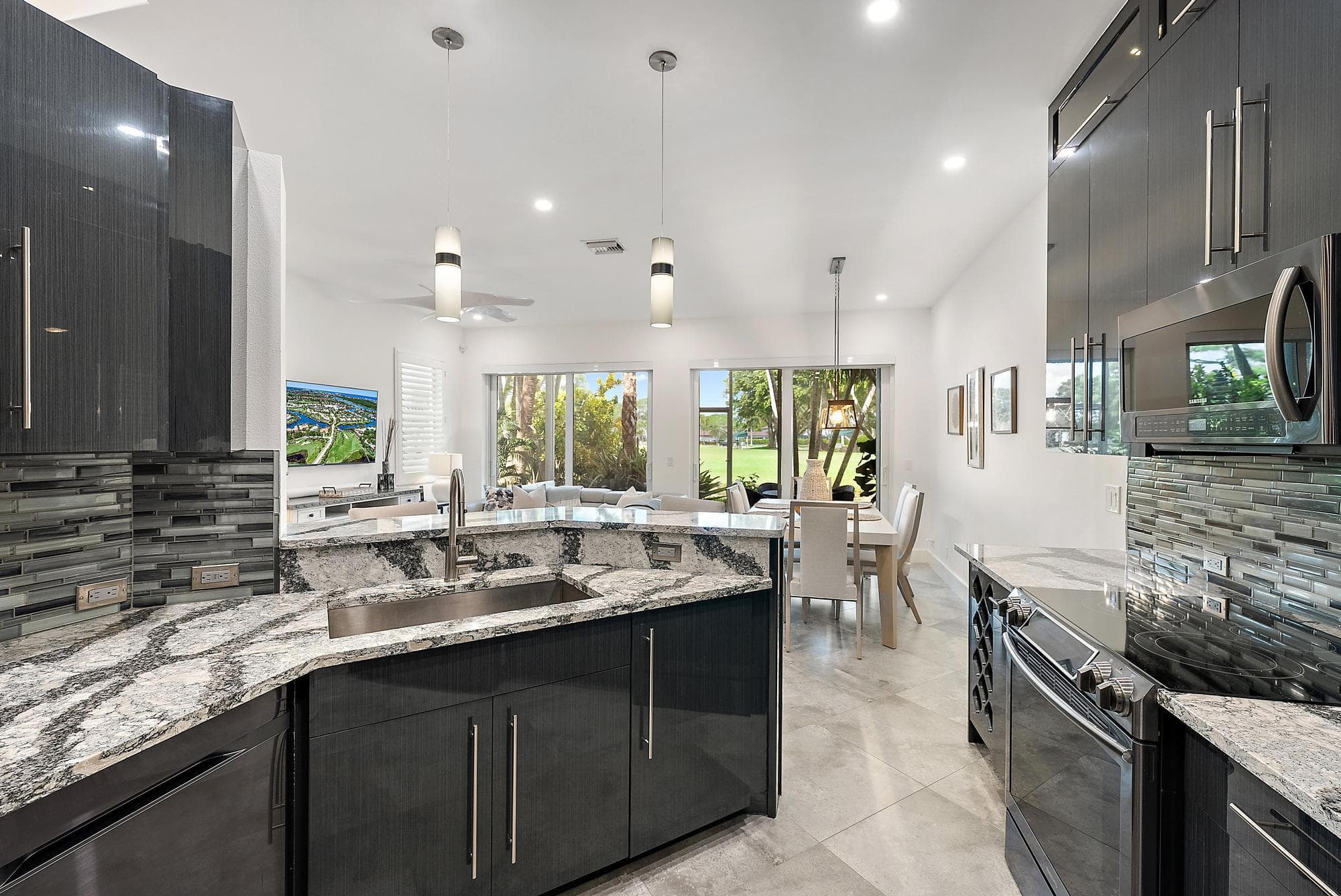 503 Resort Lane, Palm Beach Gardens, FL 33418 12