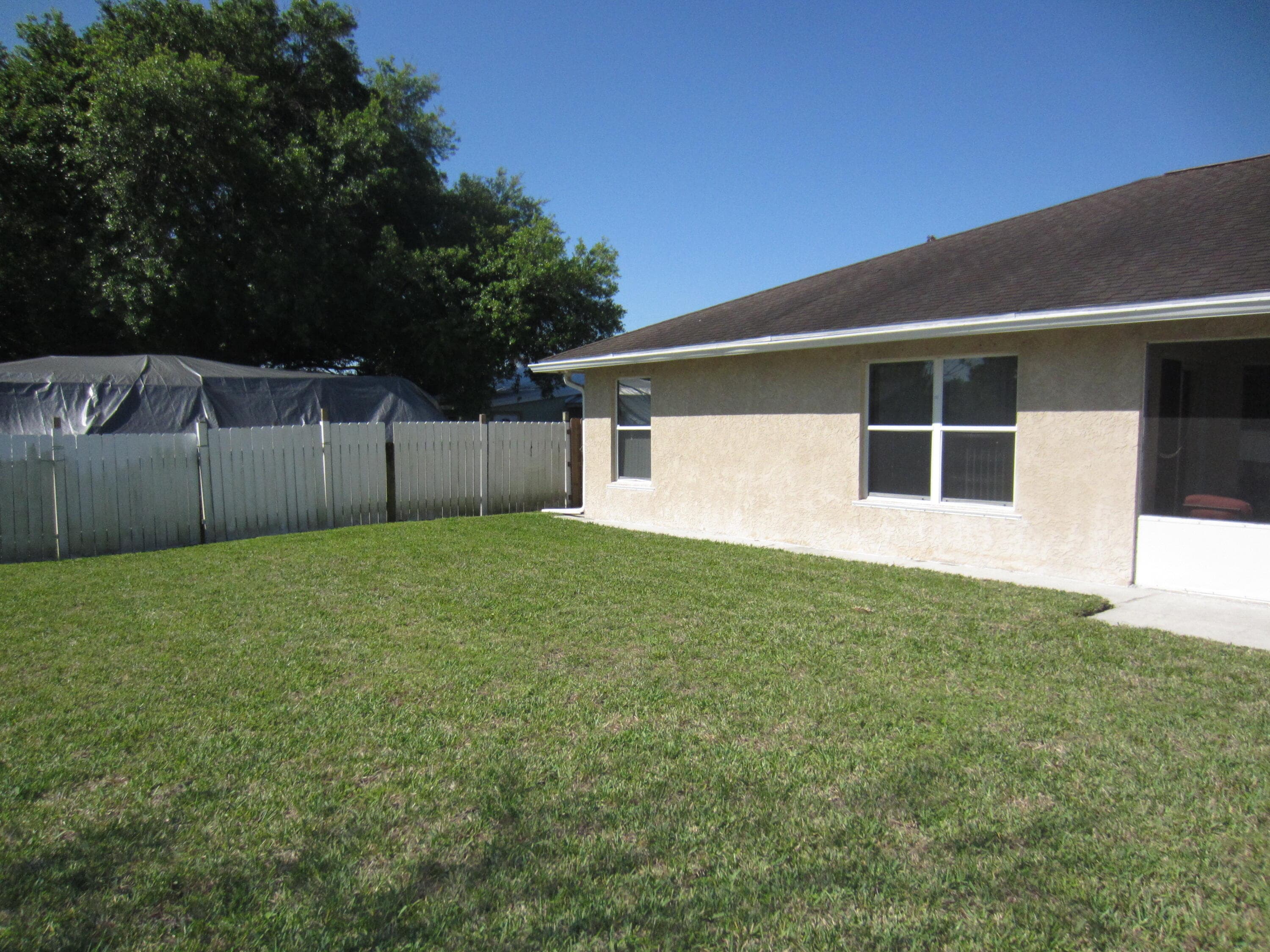 4702 Seagrape Drive, Fort Pierce, FL 34982 23