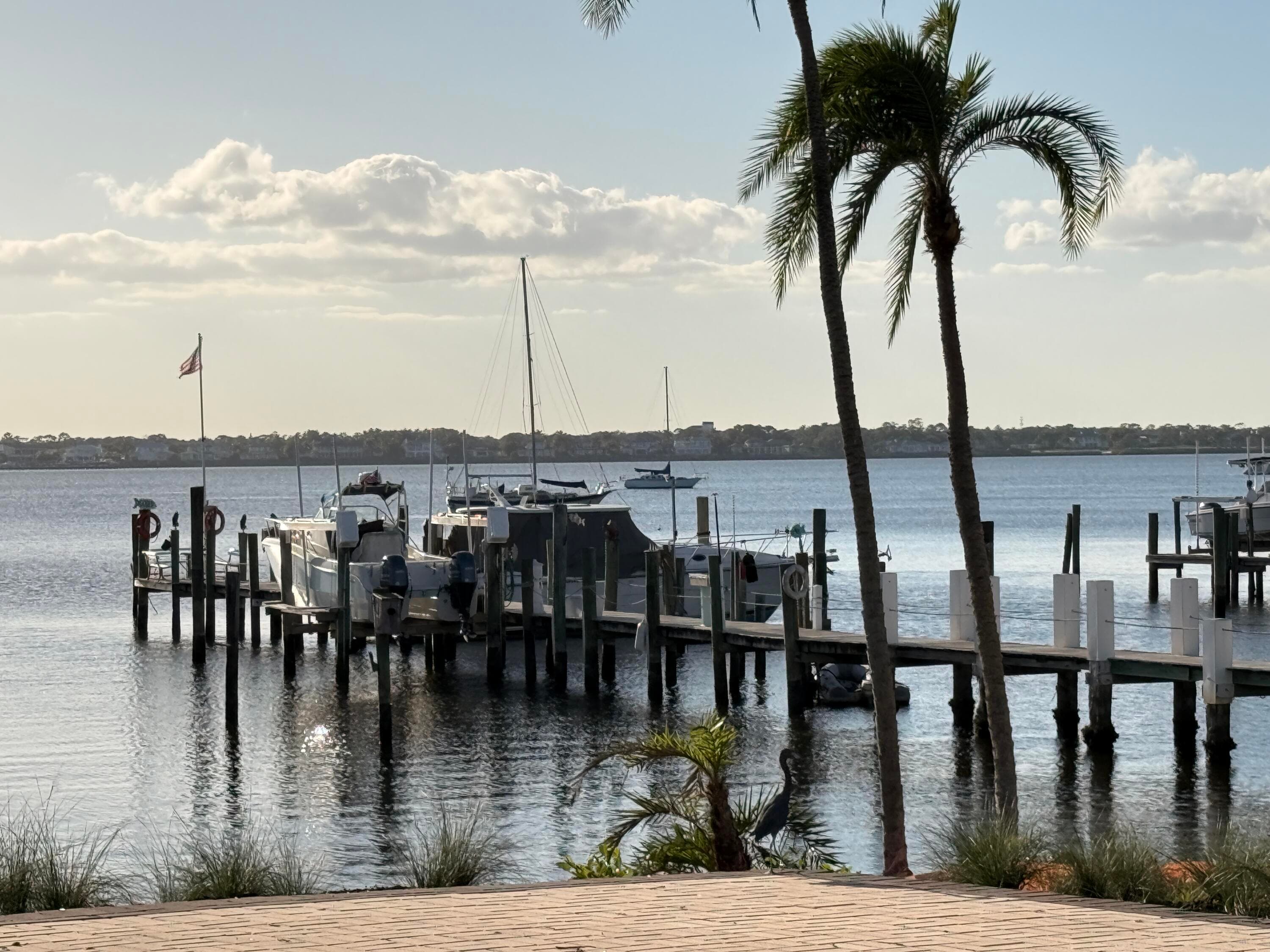 432 NW North River Drive, Stuart, FL 34994 26