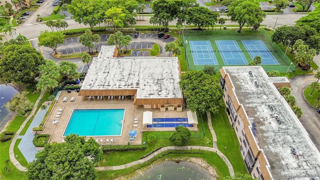 6095 N Sabal Palm Boulevard 212, Tamarac, FL 33319 5