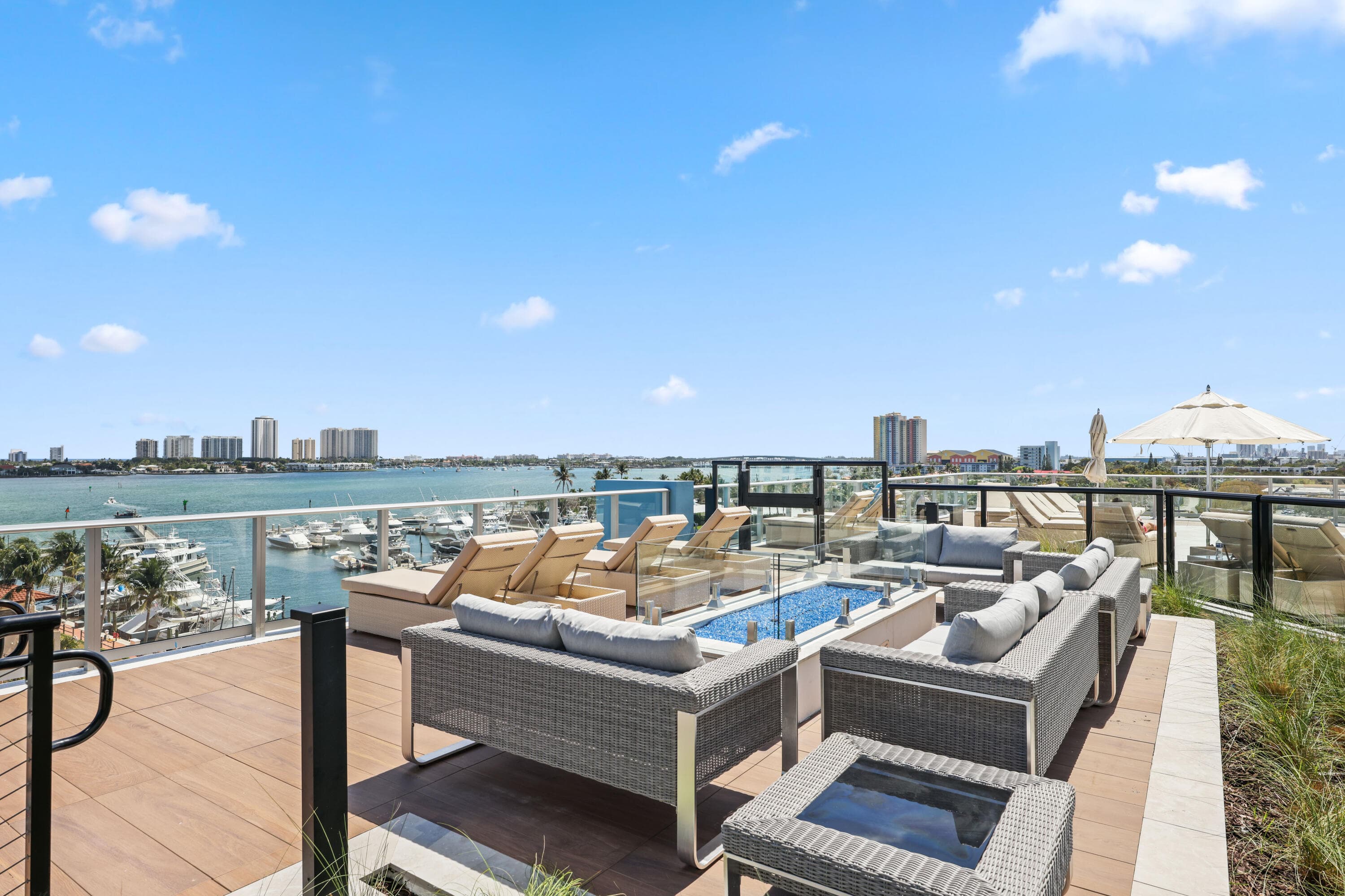 220 Lake Shore Drive 1125, Lake Park, FL 33403 37