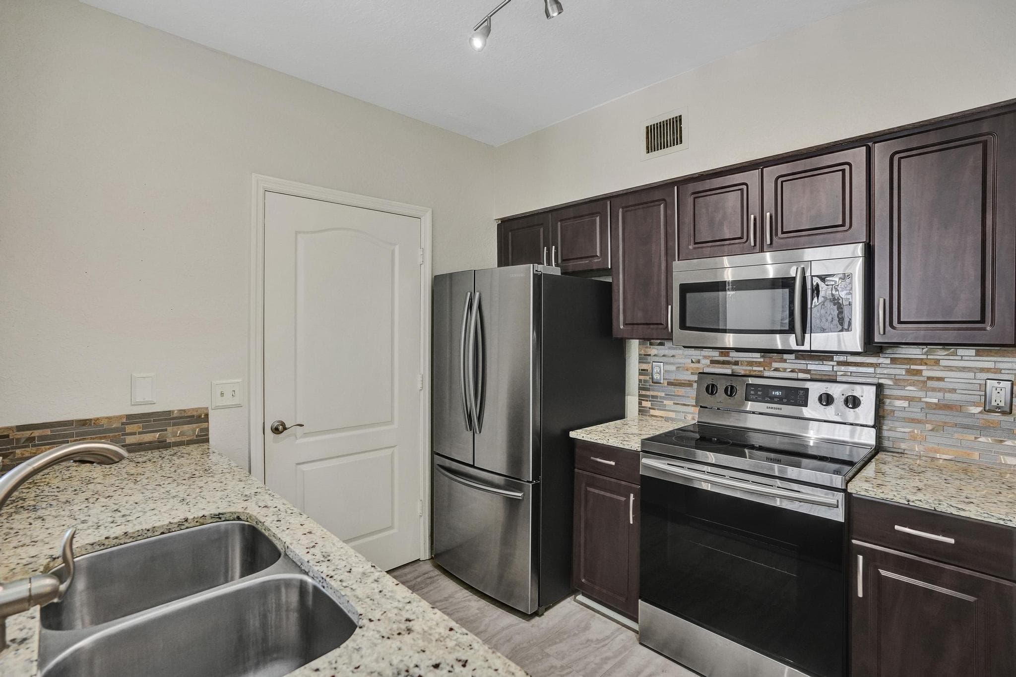 708 Belmont Place, Boynton Beach, FL 33436 15
