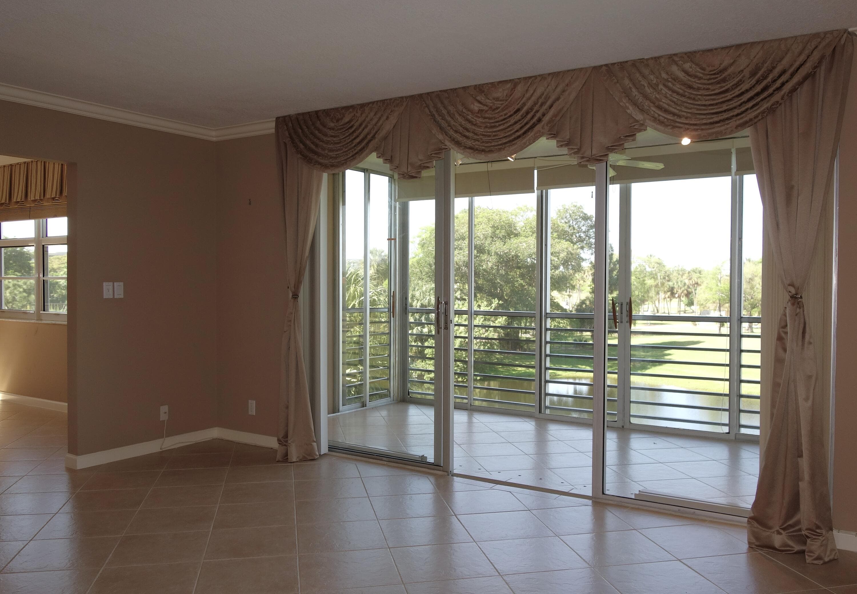 3507 Oaks Way 307, Pompano Beach, FL 33069 17