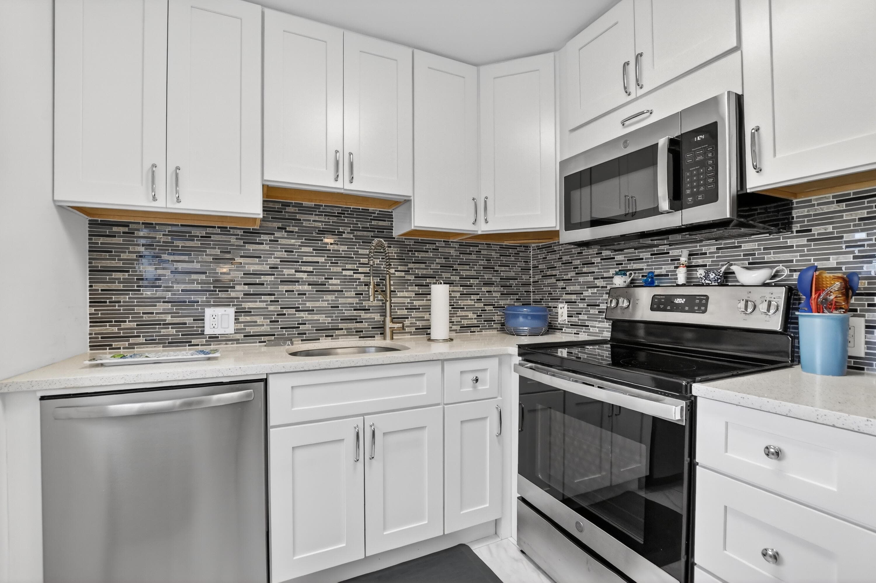 150 Mansfield D 150, Boca Raton, FL 33434 13
