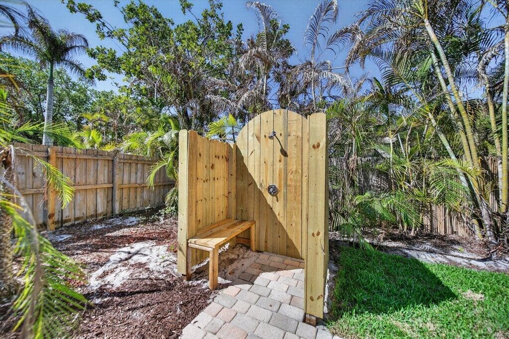 2366 SE Country Club Lane, Stuart, FL 34996 39