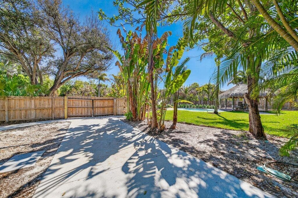 2366 SE Country Club Lane, Stuart, FL 34996 49