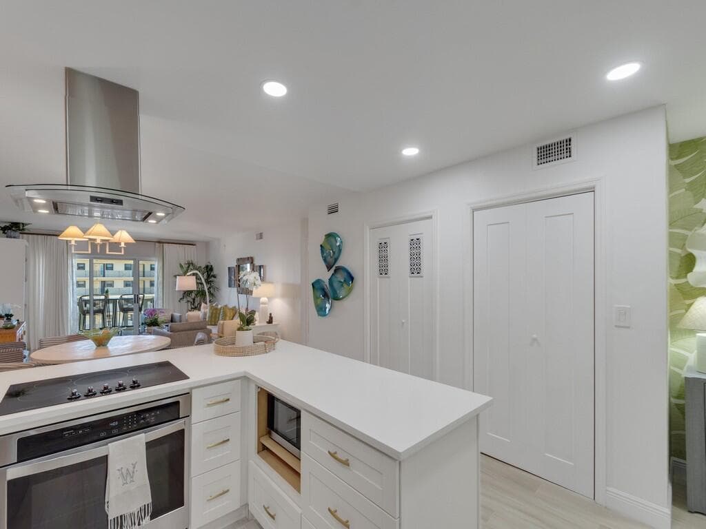 4049 Ocean Drive 402, Vero Beach, FL 32963 10