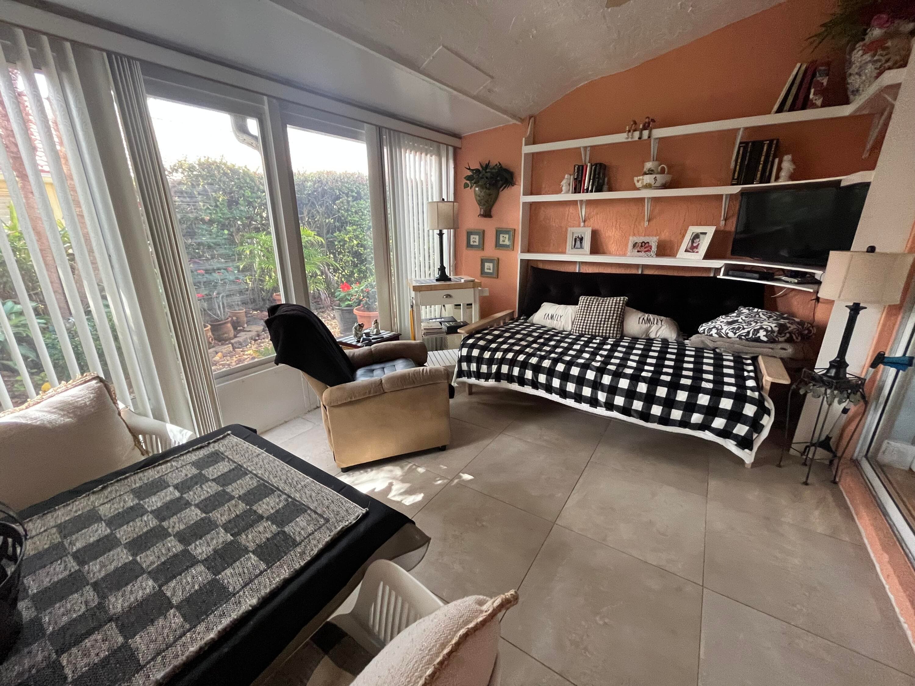 6108 Petunia Road, Delray Beach, FL 33484 24