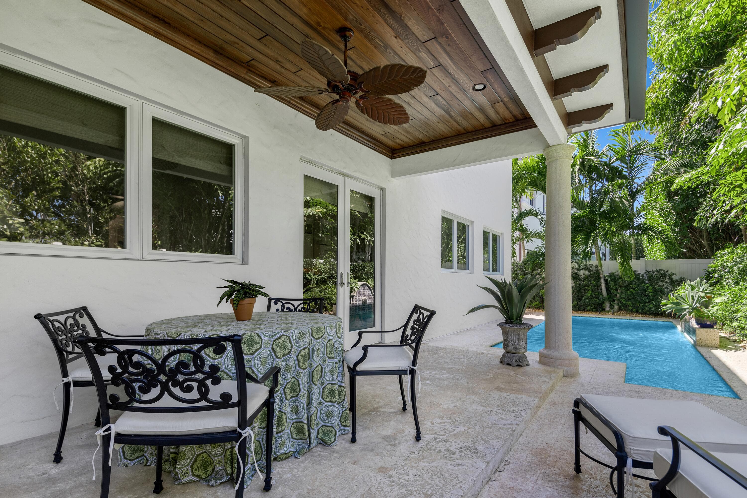 229 Edmor Road, West Palm Beach, FL 33405 9