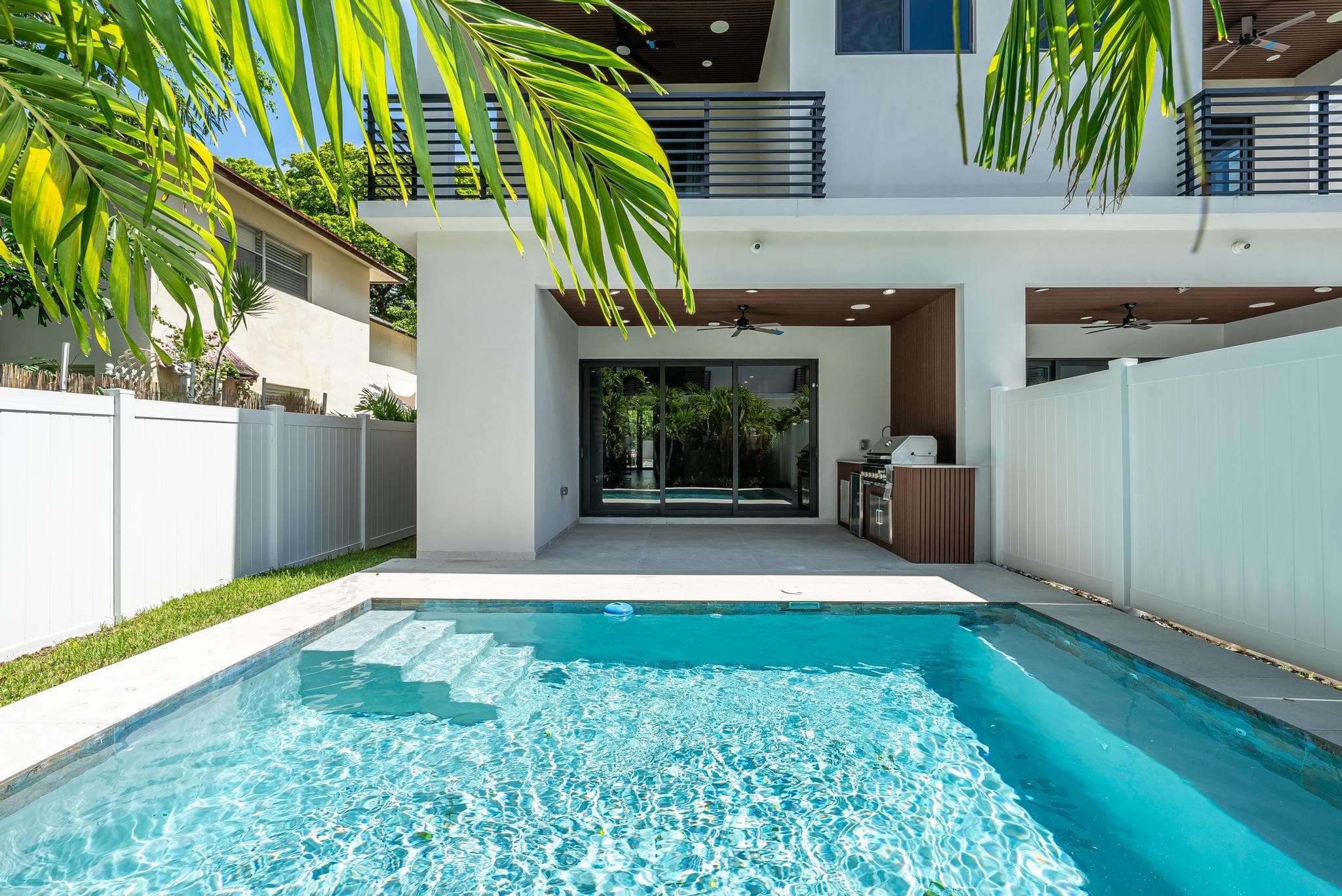 919 NE 17th Terrace A, Fort Lauderdale, FL 33304 36