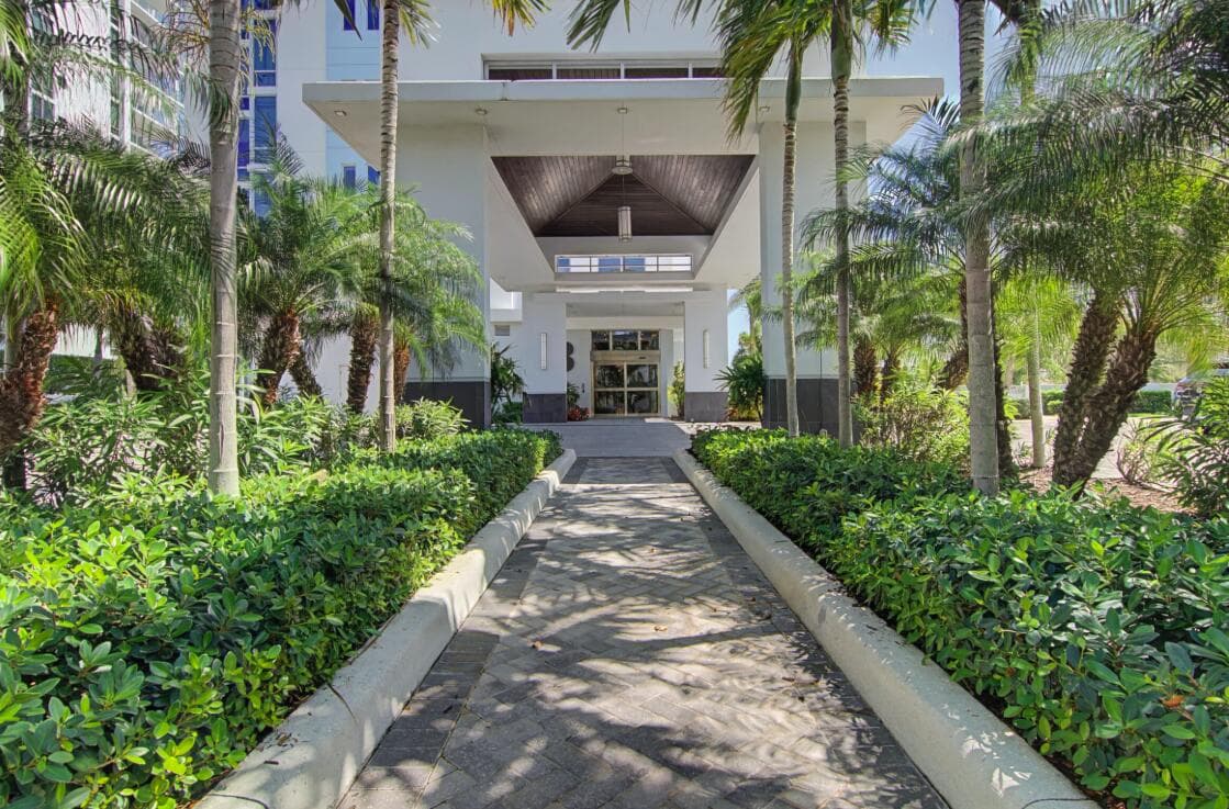 3 Water Club Way 1201, North Palm Beach, FL 33408 47