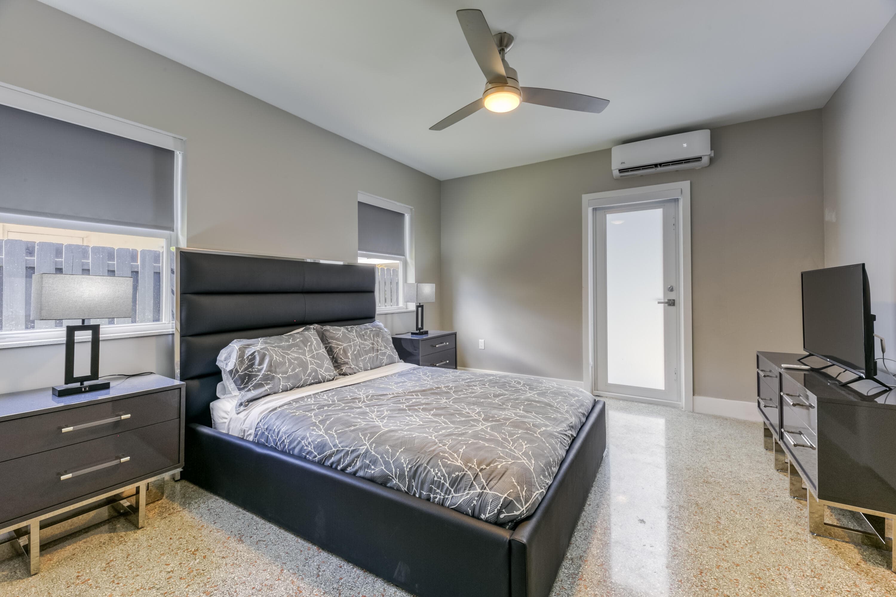 2009 NE 26th Street, Wilton Manors, FL 33305 21