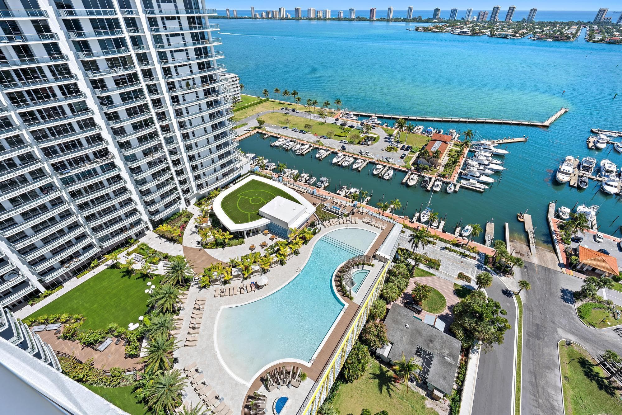 220 Lake Shore Drive 2212, Lake Park, FL 33403 5