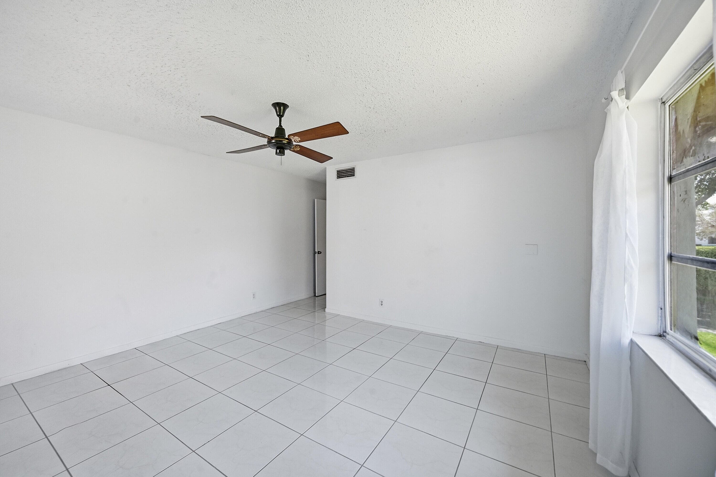 6525 S Oriole Boulevard, Delray Beach, FL 33446 19