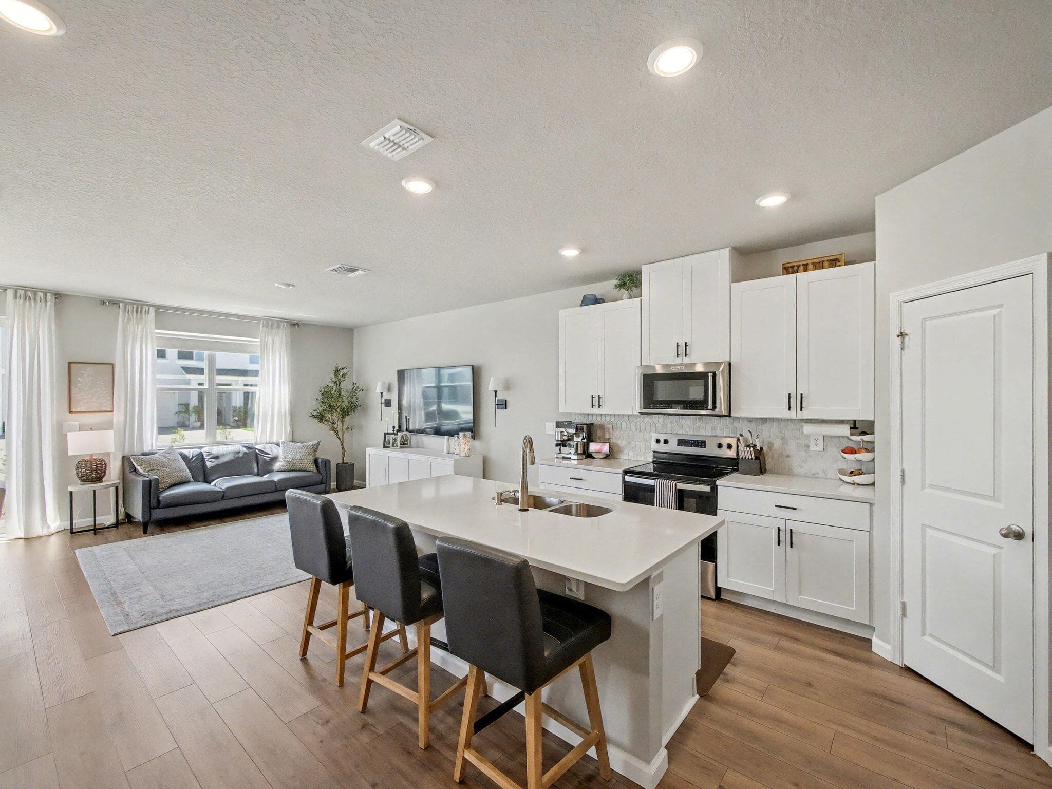 5747 SE Edgewater Circle, Stuart, FL 34997 11