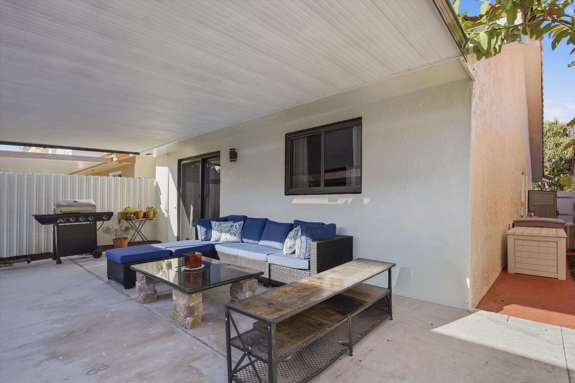 5465 W 27th Lane, Hialeah, FL 33016 19