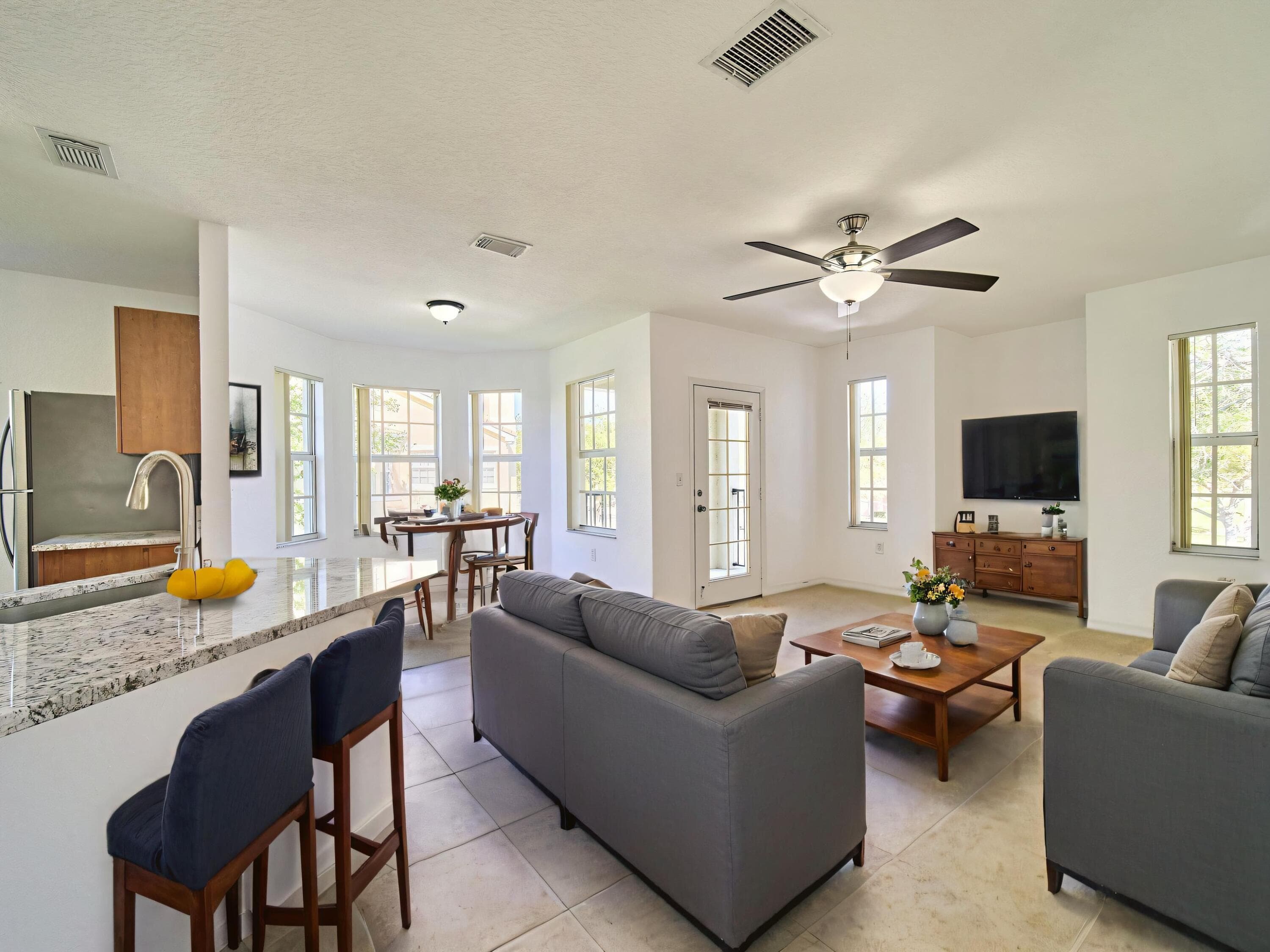 140 SW Peacock Boulevard 21-202, Port St. Lucie, FL 34986 7