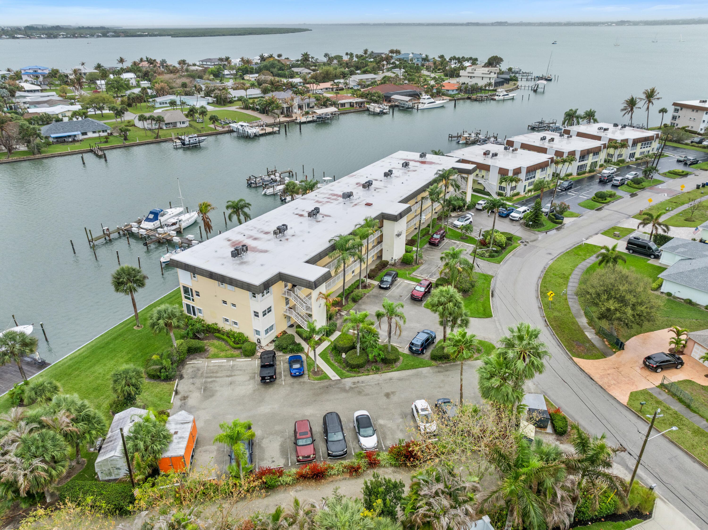 1351 Bayshore Drive 304, Fort Pierce, FL 34949 32