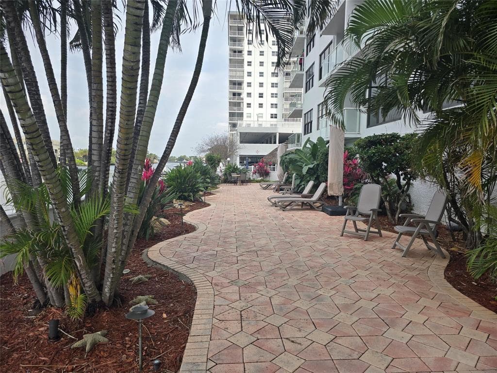 1401 N Riverside Drive N 307, Pompano Beach, FL 33062 8