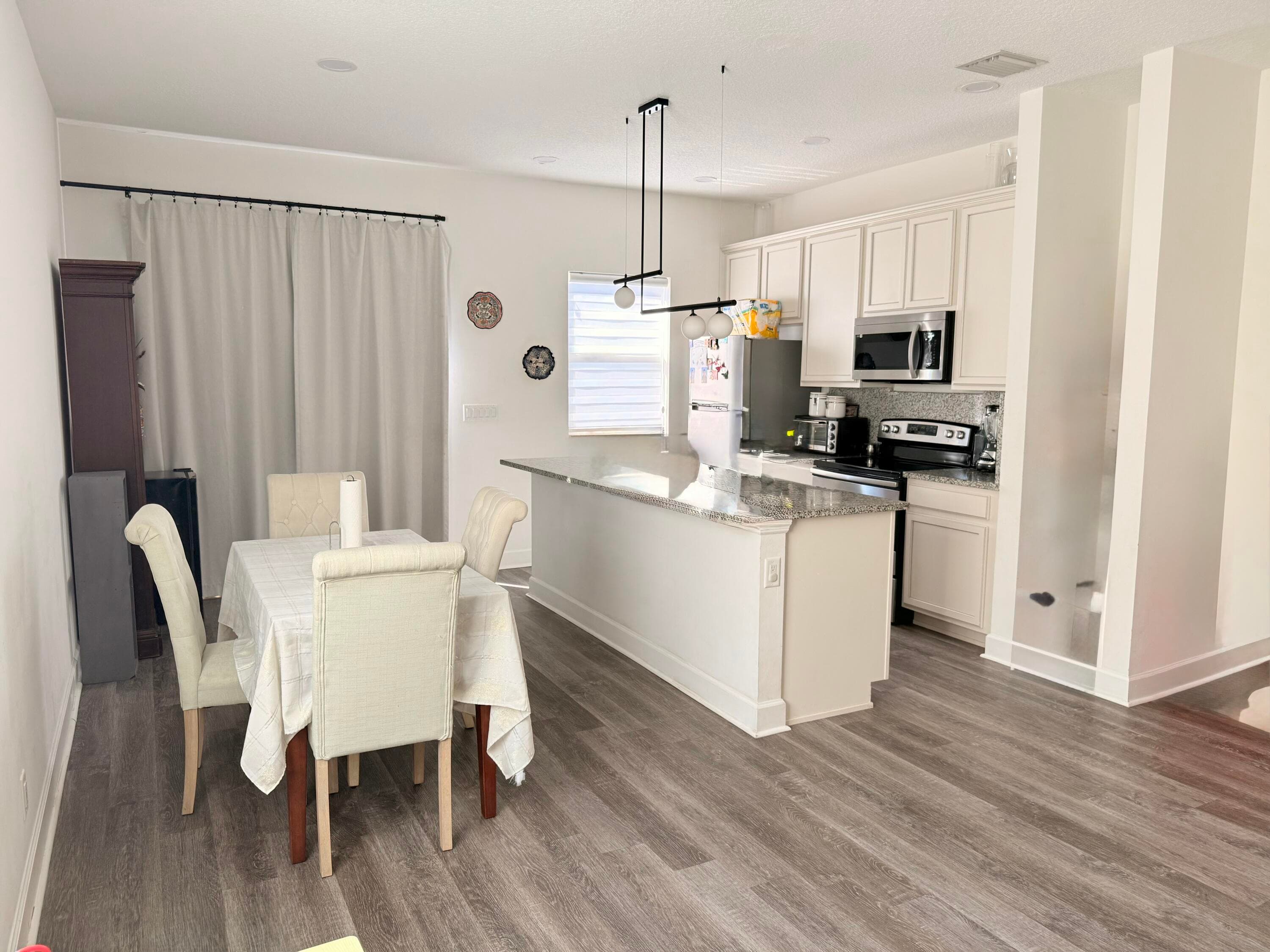 611 N F Street, Lake Worth Beach, FL 33460 4