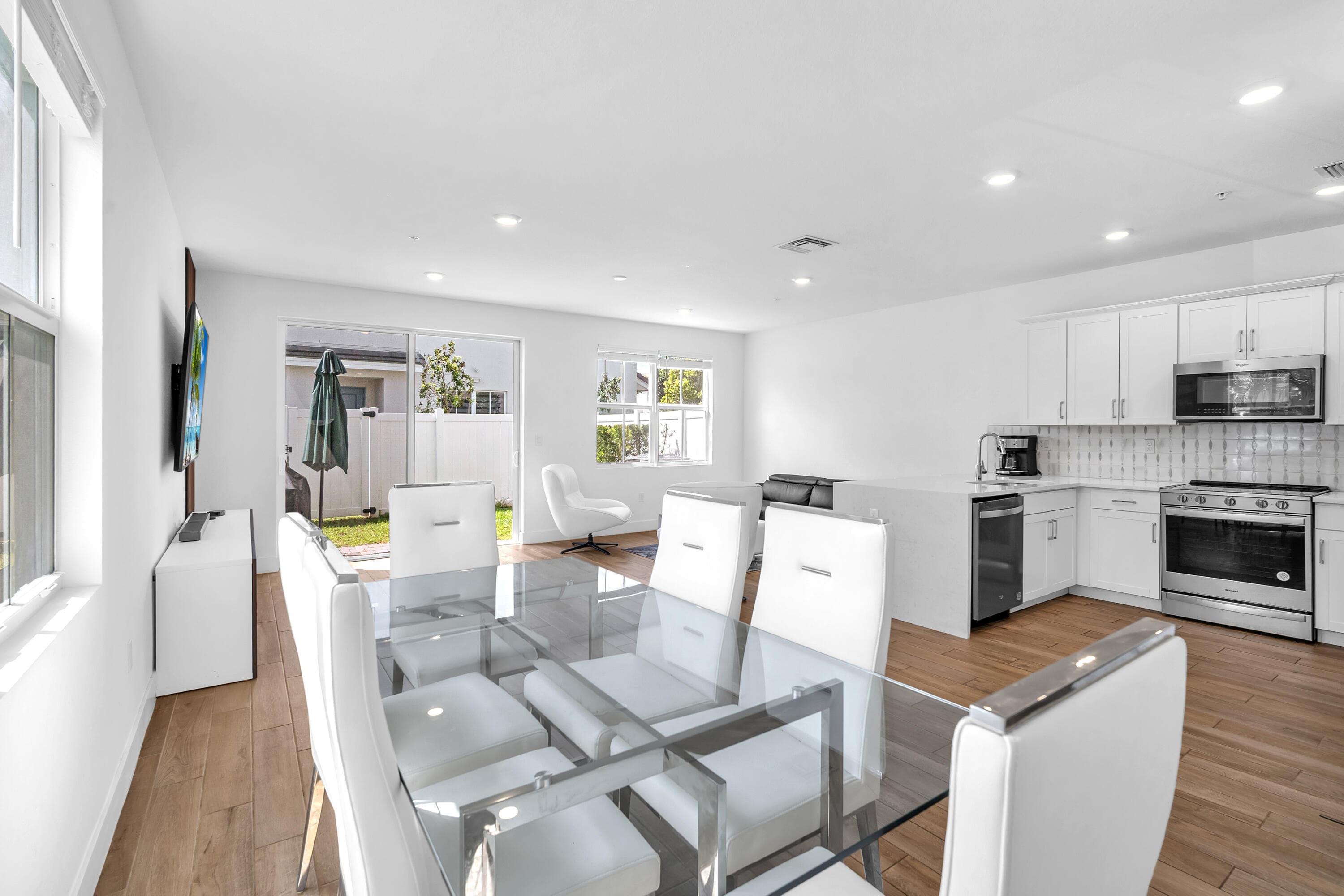17002 SW 1st Street, Pembroke Pines, FL 33027 31