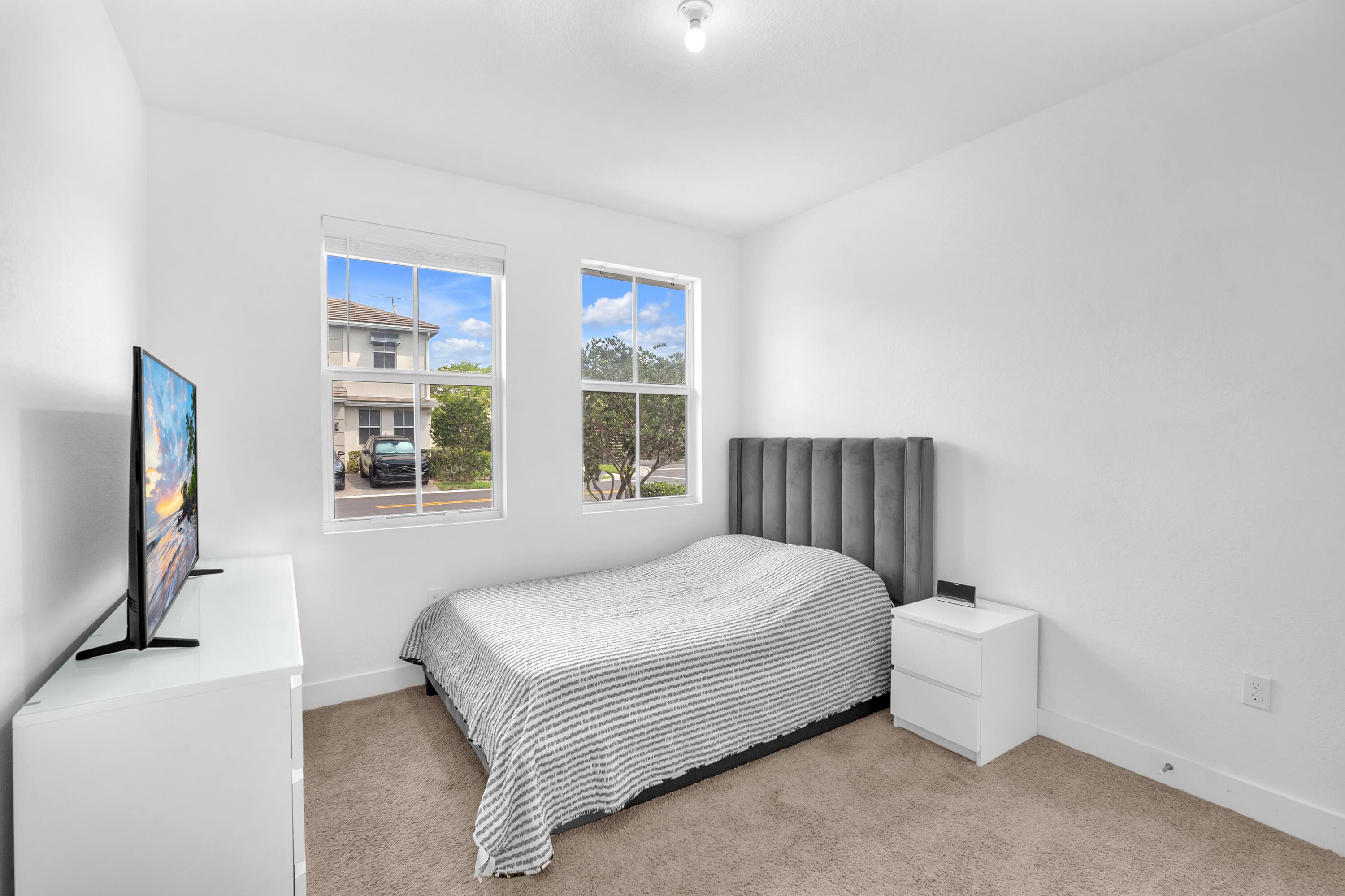 17002 SW 1st Street, Pembroke Pines, FL 33027 11