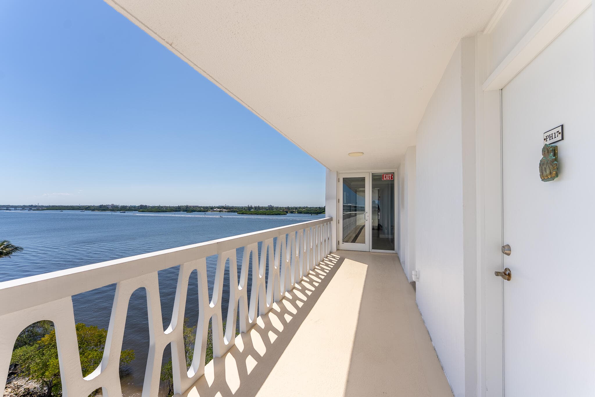2505 S Ocean Boulevard, Palm Beach, FL 33480 30