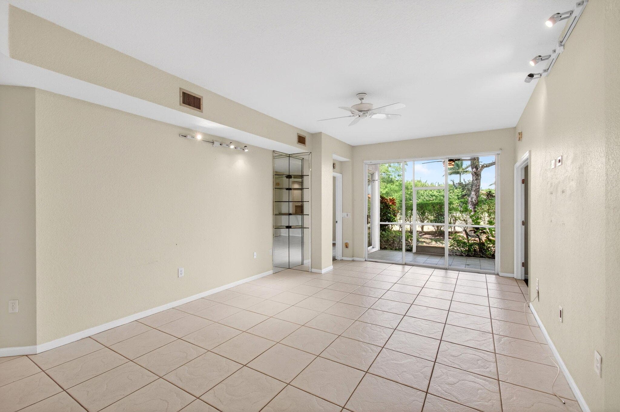 12468 Crystal Pointe Drive 102, Boynton Beach, FL 33437 17