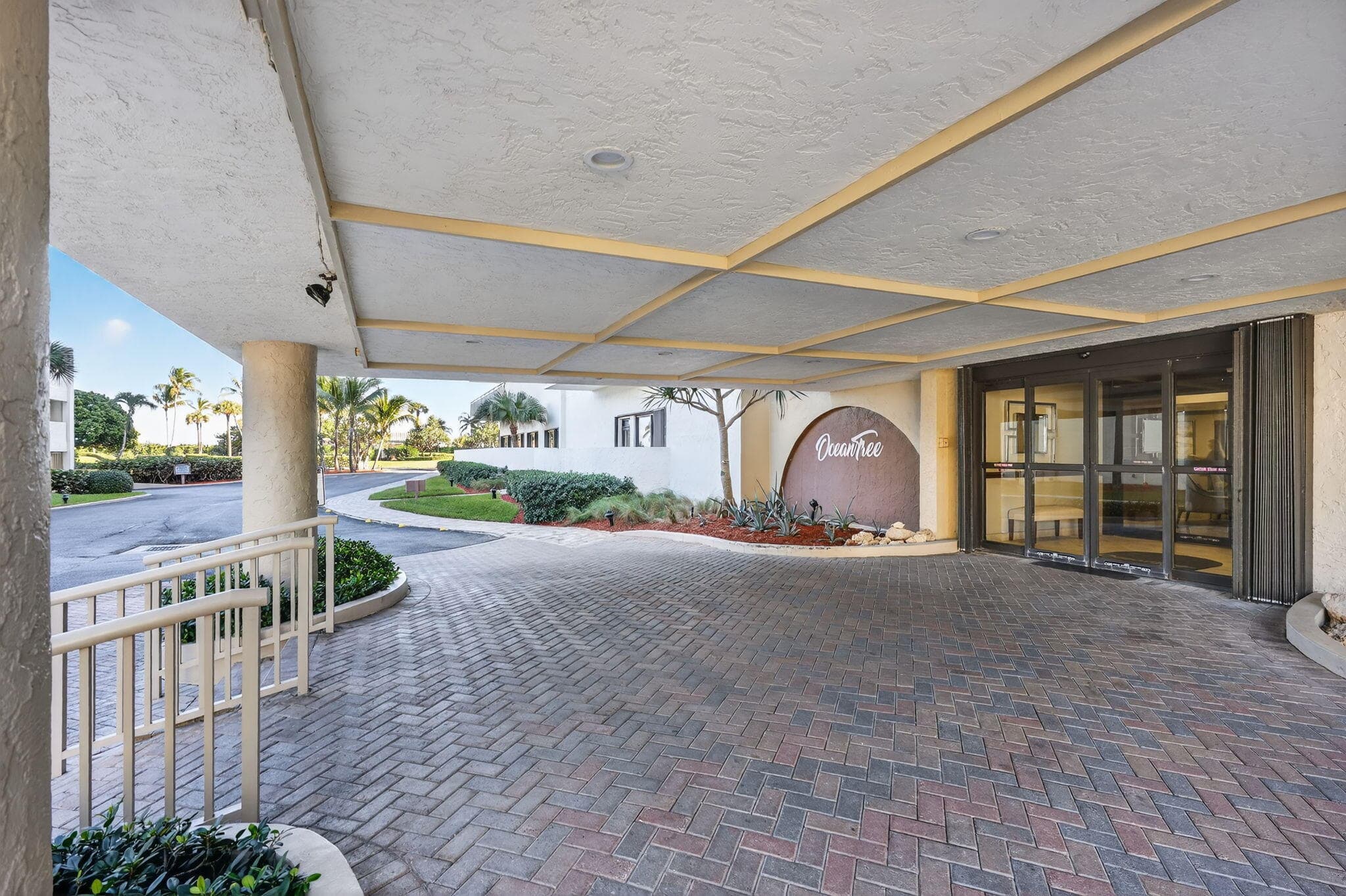 3400 N Ocean Drive 408, Singer Island, FL 33404 12