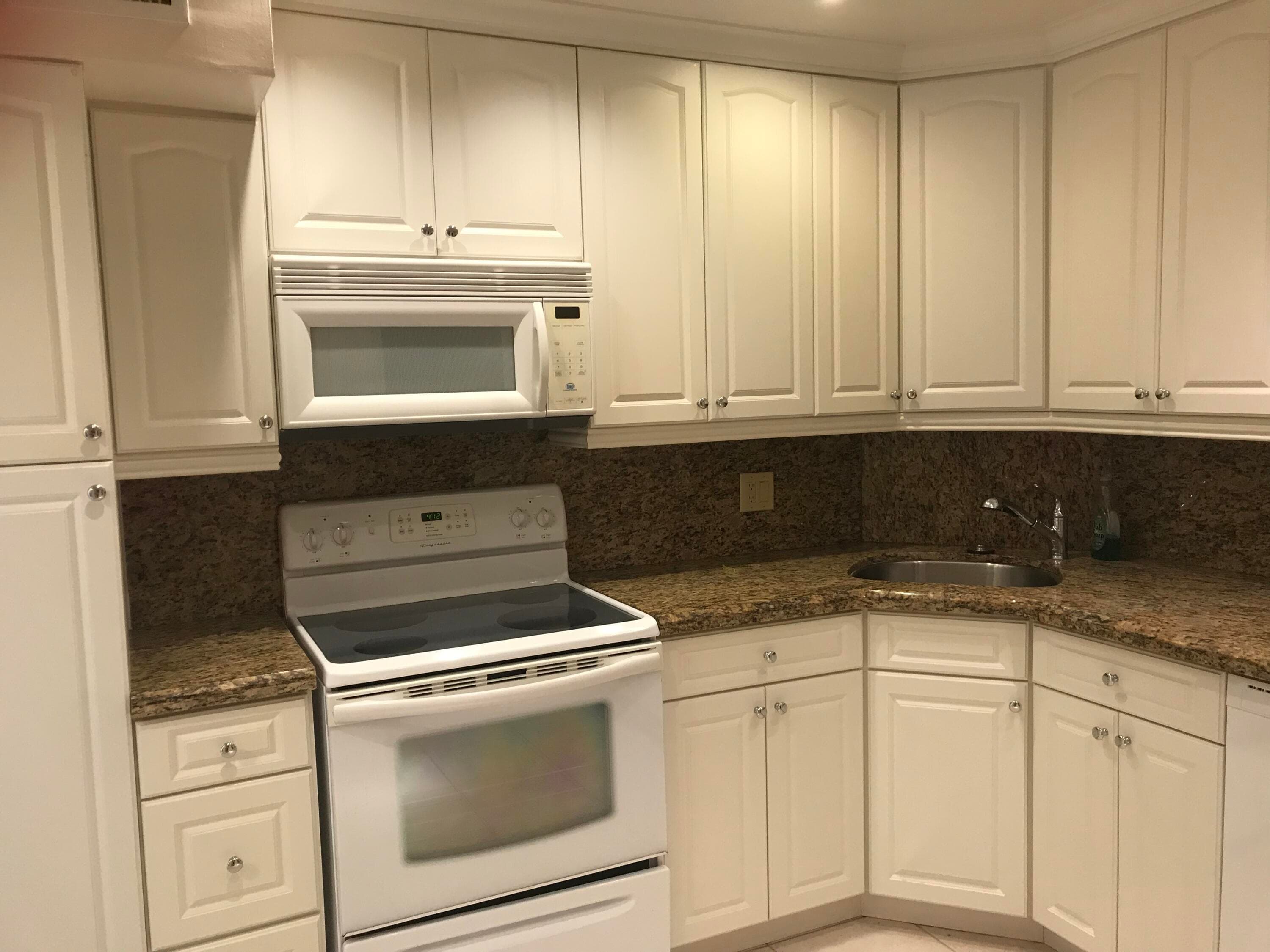 3300 Spanish Moss Terrace 103, Lauderhill, FL 33319