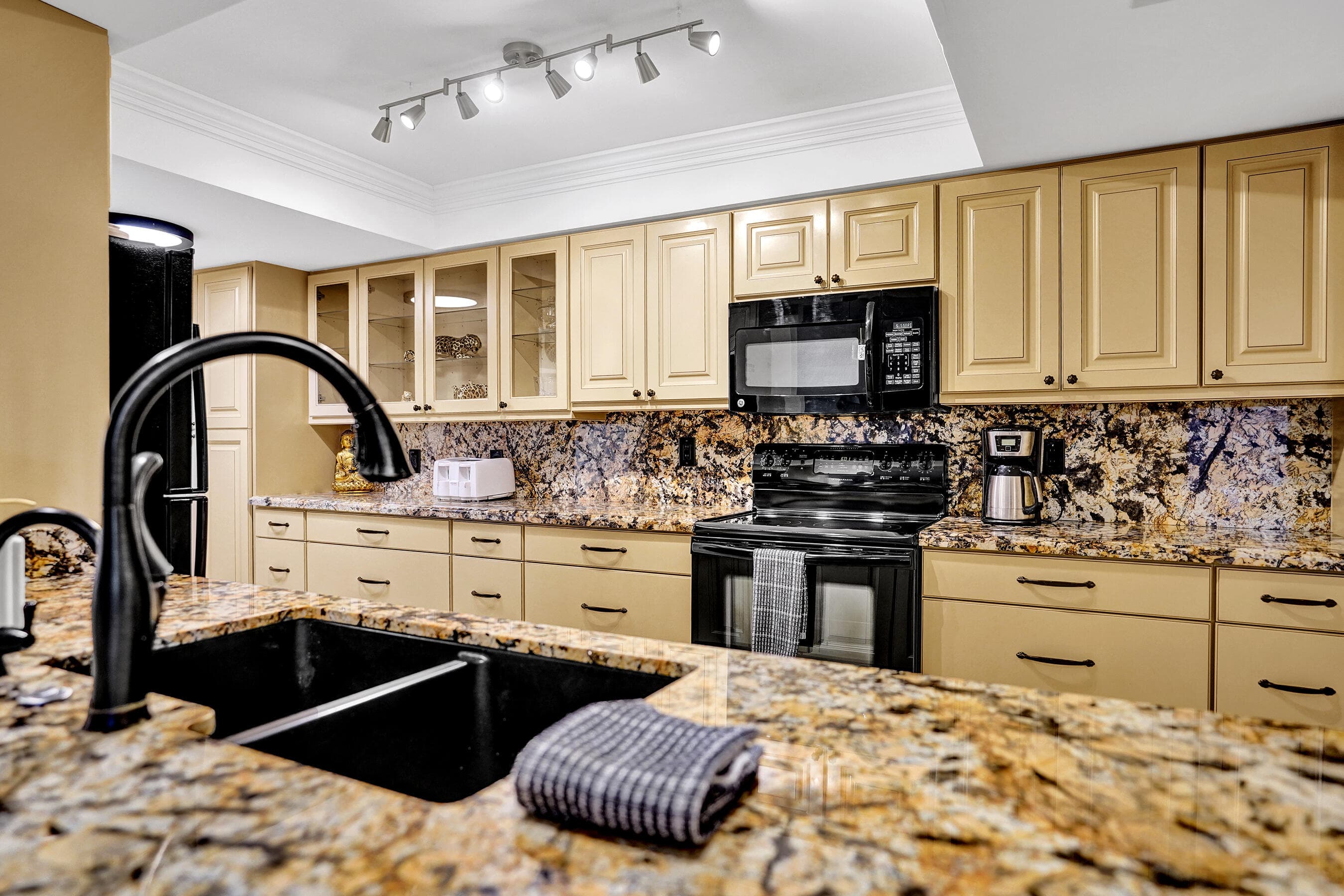2455 Lindell Boulevard 3305, Delray Beach, FL 33444 23