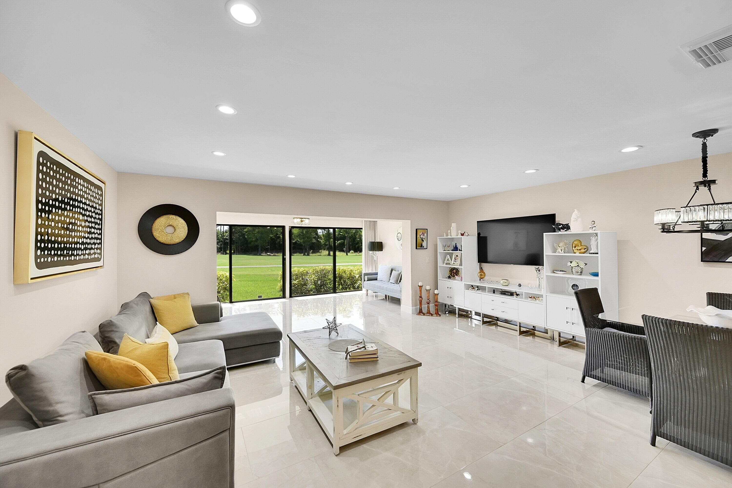 21207 Lago Circle, Boca Raton, FL 33433 23