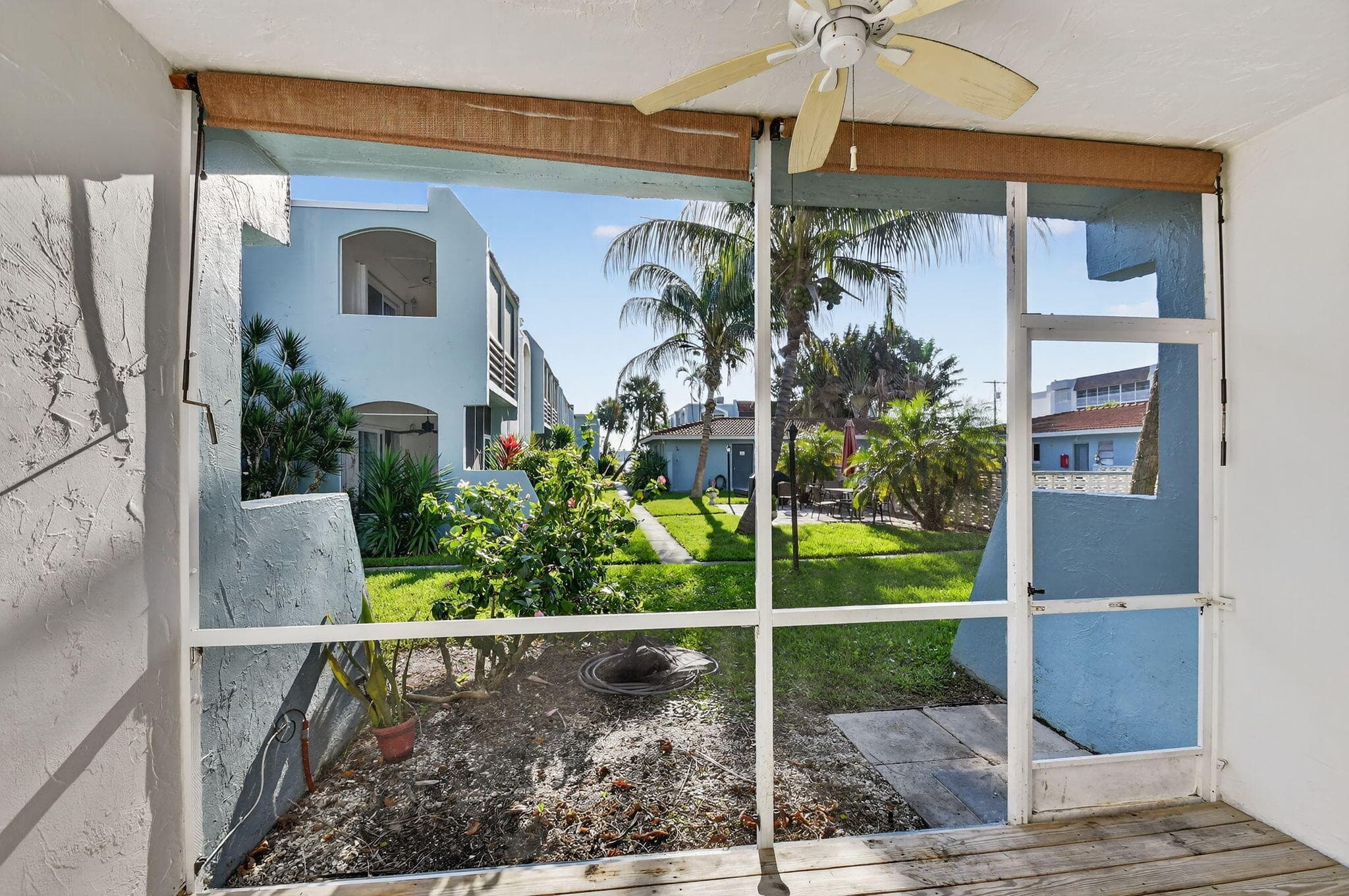 1432 S Lakeside Drive 4, Lake Worth Beach, FL 33460 33