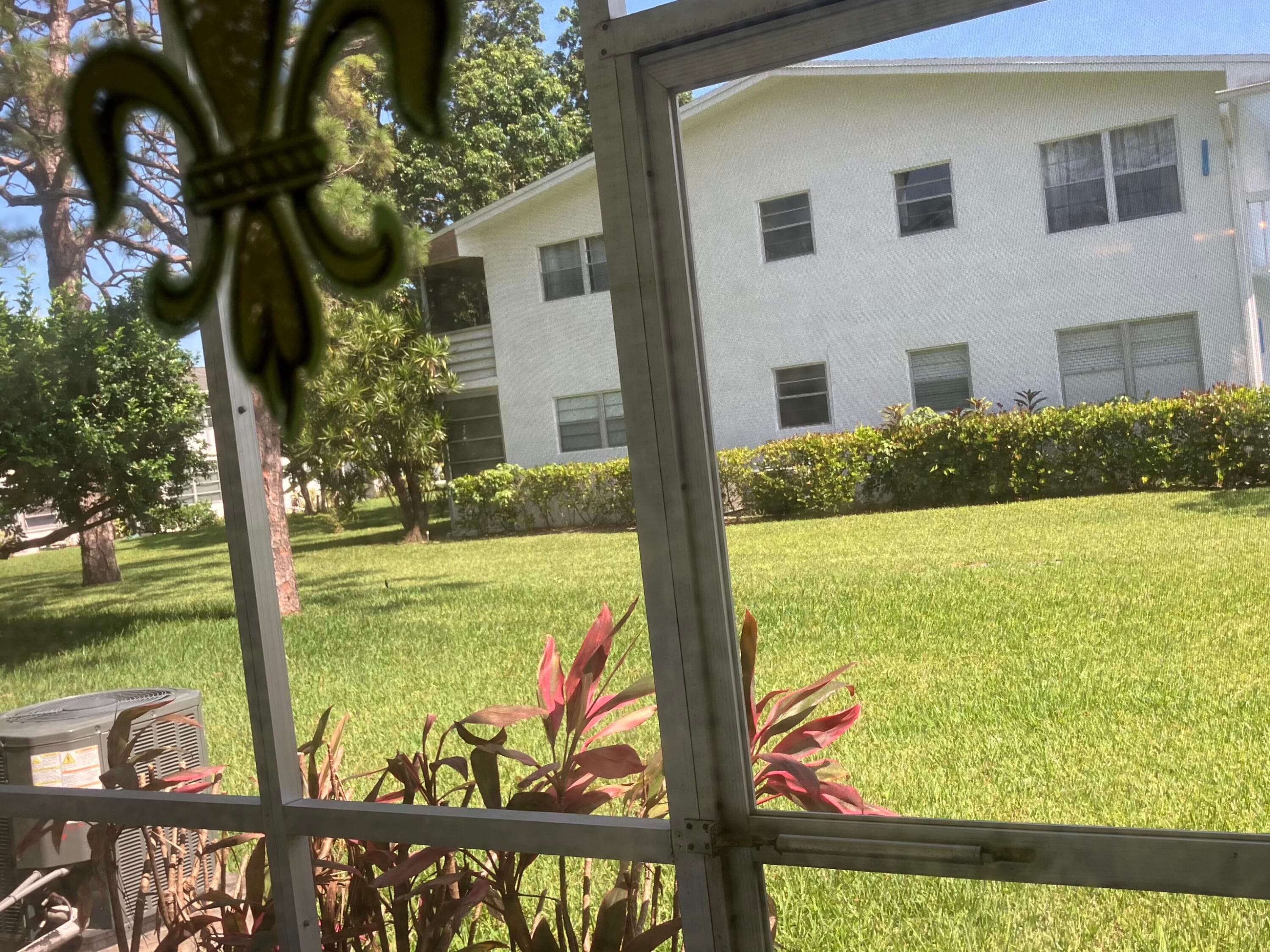 283 Durham H E 283, Deerfield Beach, FL 33442 18