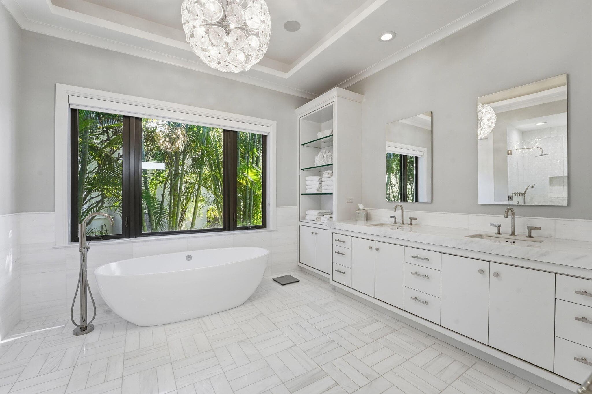 825 W Oyster Lane, Lantana, FL 33462 32