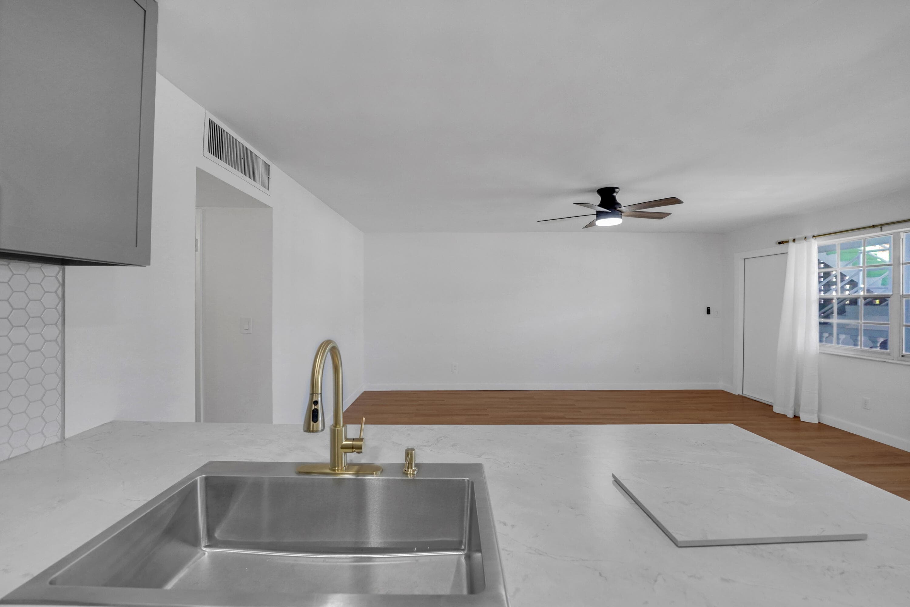5203 NE 24th Terrace B207, Fort Lauderdale, FL 33308 10