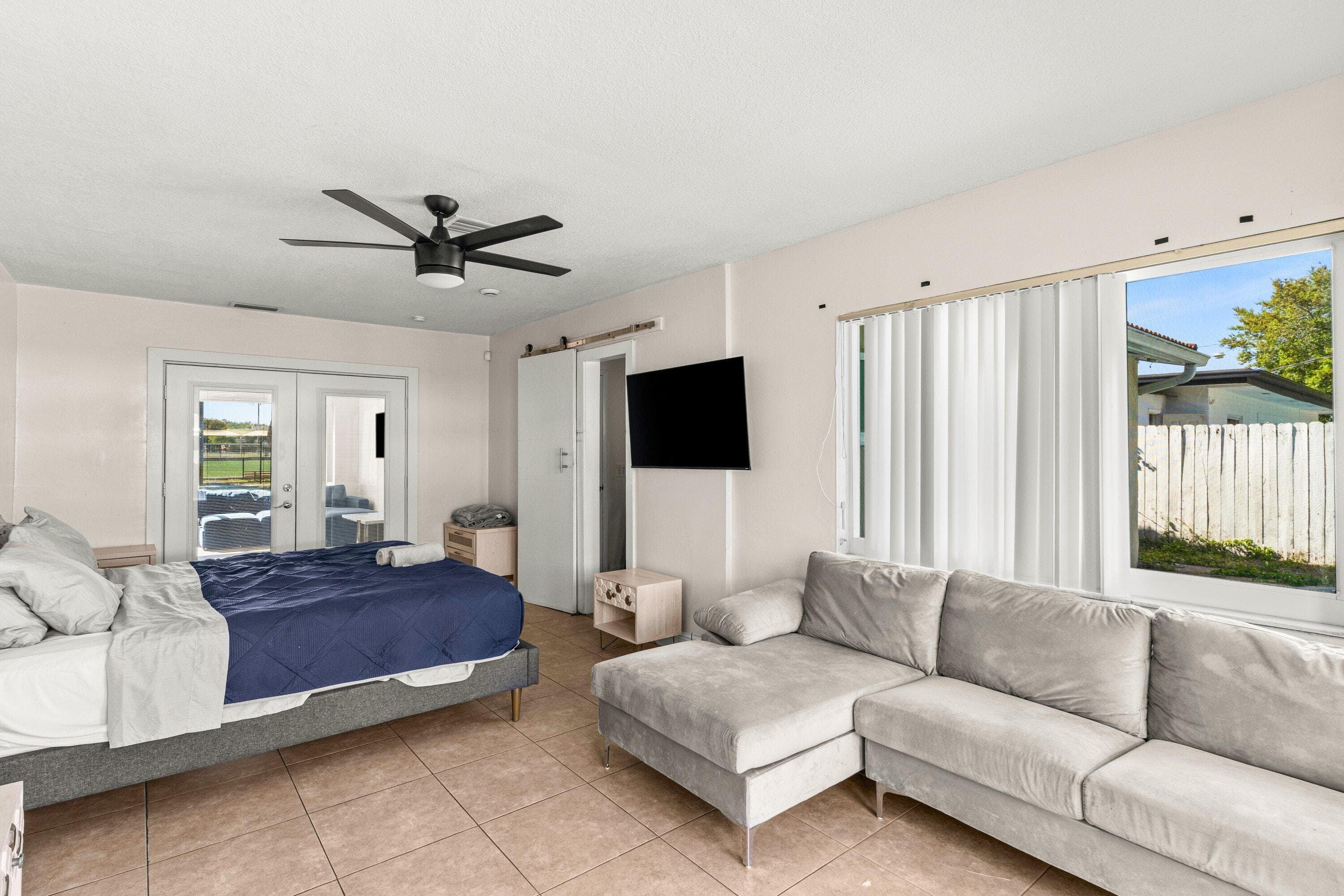 1121 N 66th Terrace, Hollywood, FL 33024 14