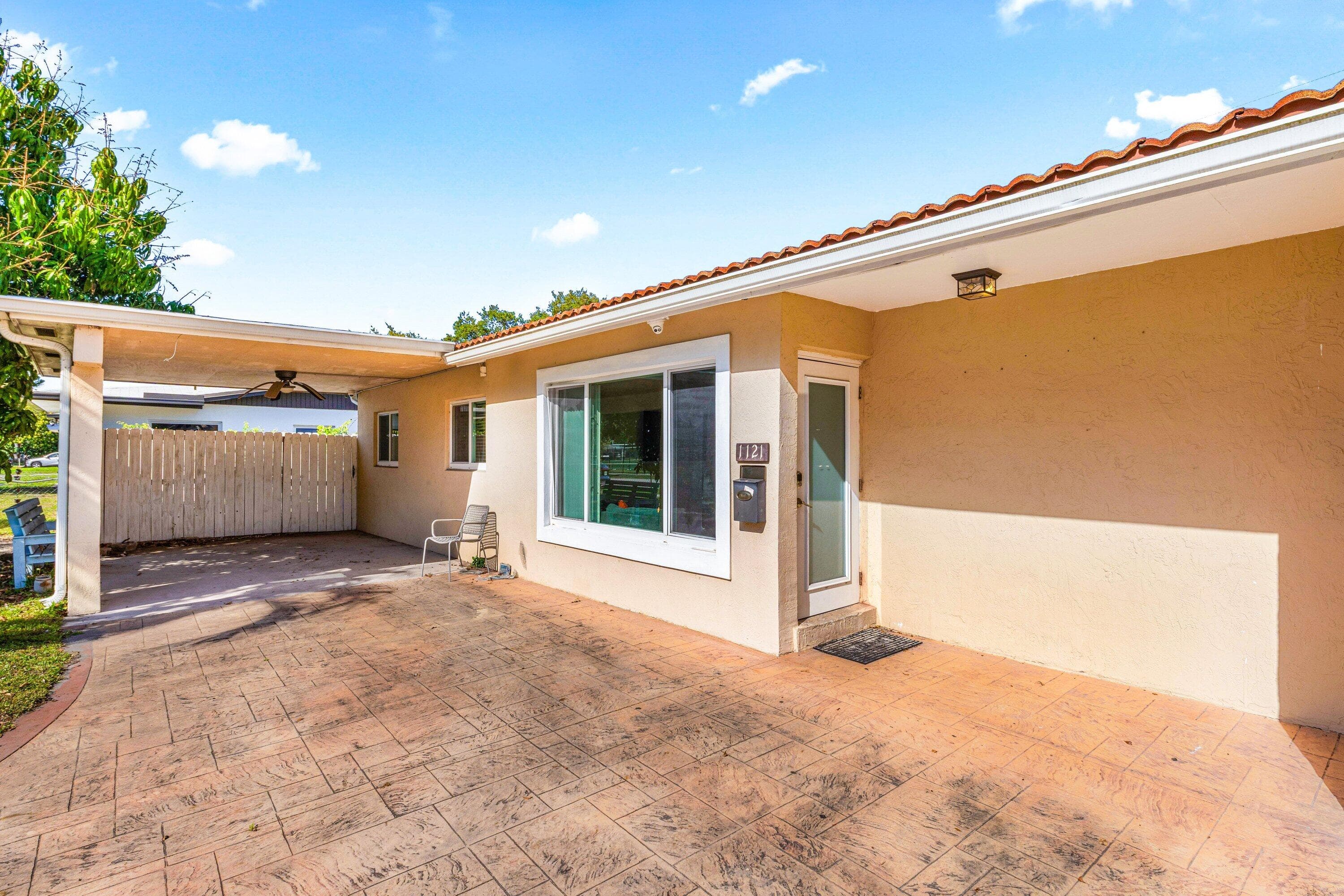 1121 N 66th Terrace, Hollywood, FL 33024 29