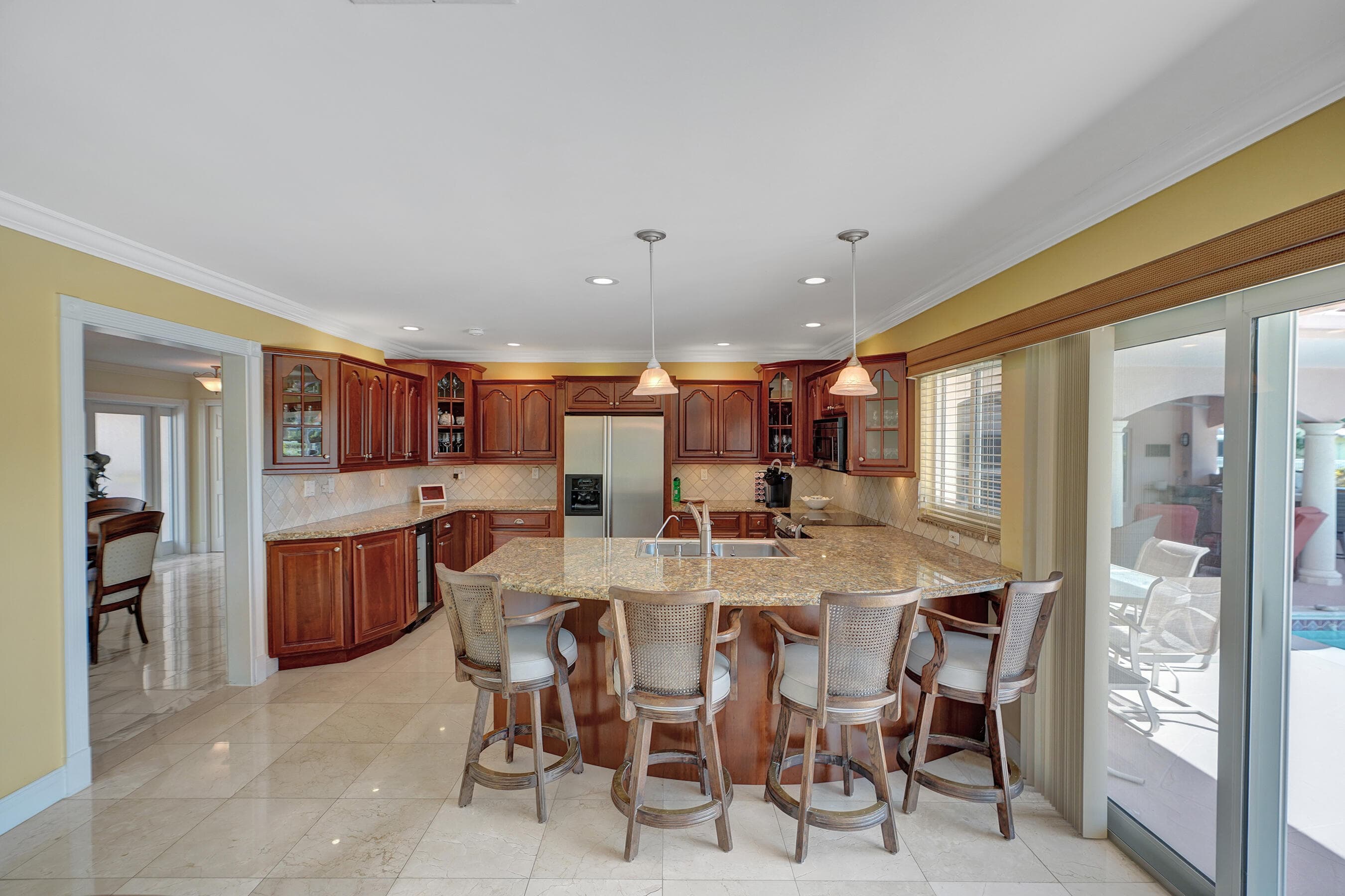 5530 Bayview Drive, Fort Lauderdale, FL 33308 53