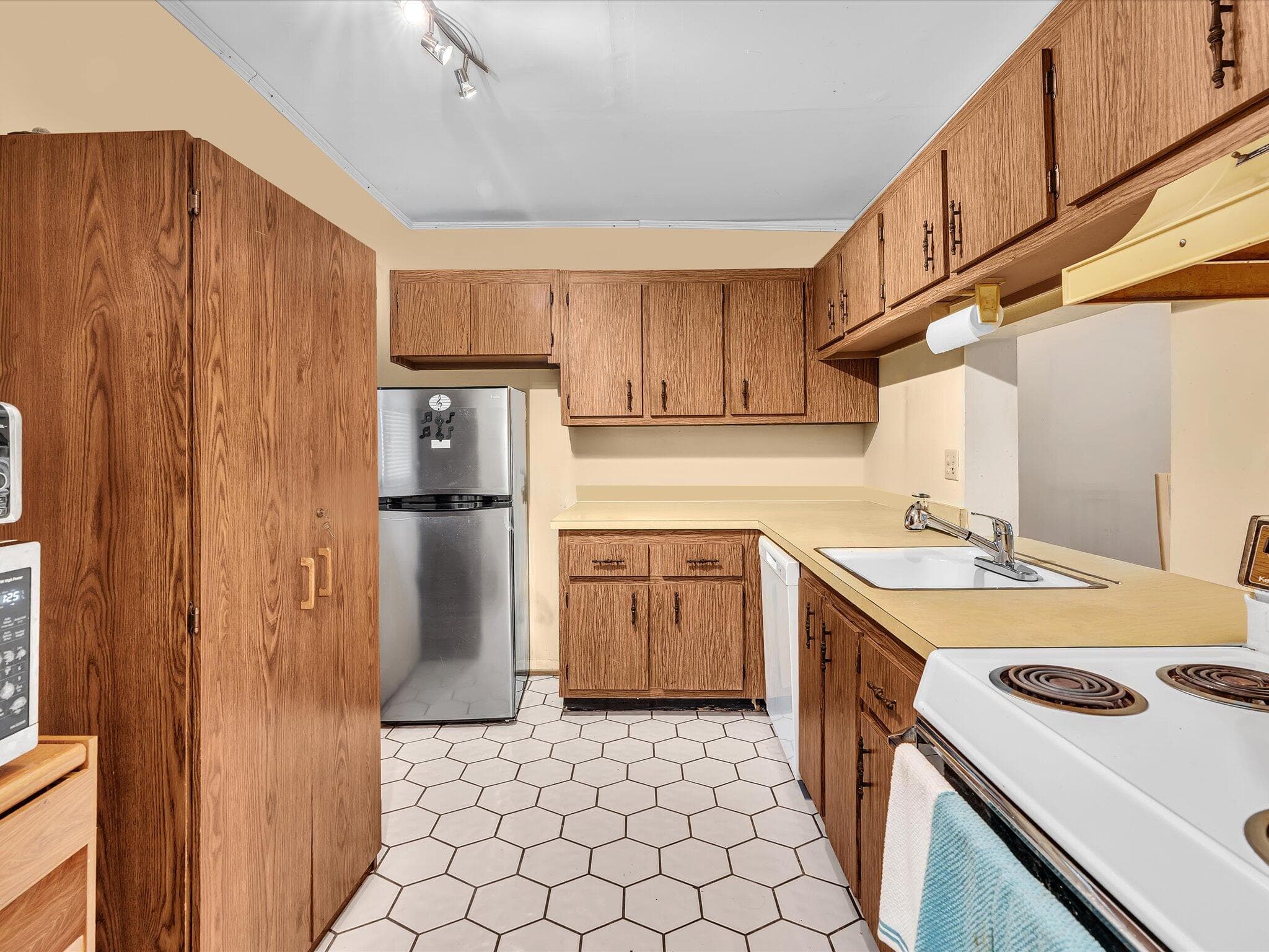2800 NW 56th A404, Lauderhill, FL 33313 6