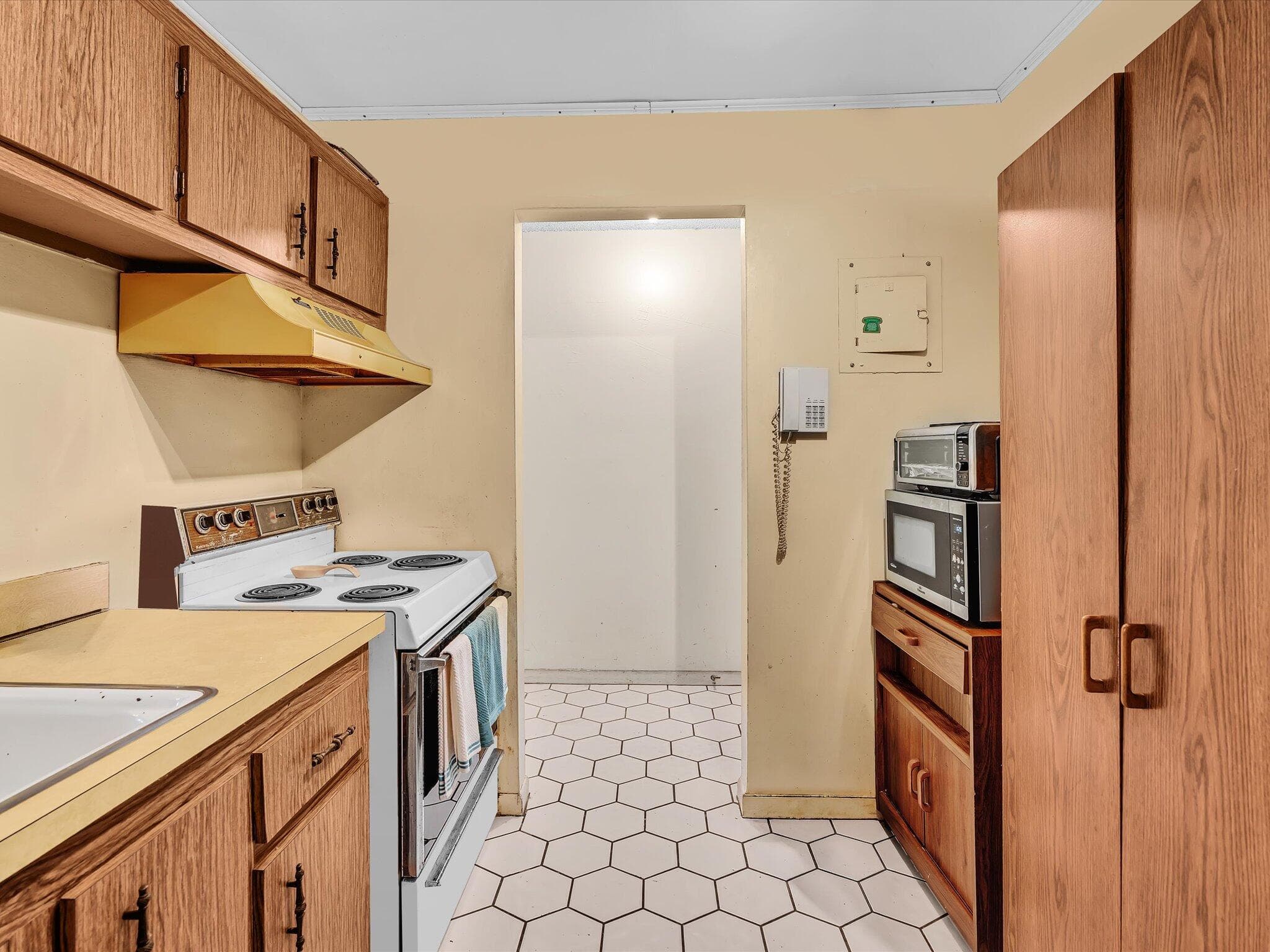 2800 NW 56th A404, Lauderhill, FL 33313 9