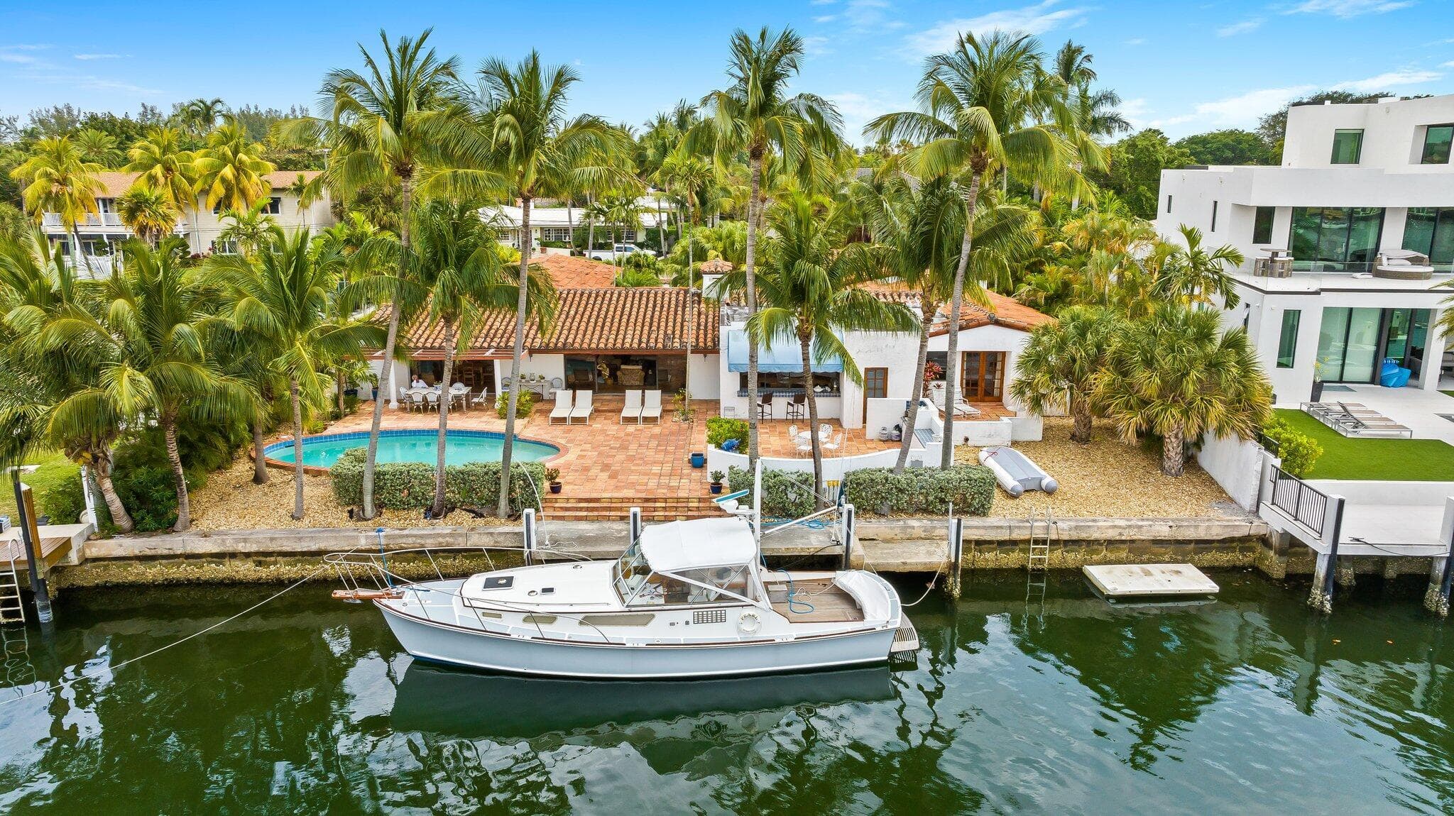 1511 E Lake Drive, Fort Lauderdale, FL 33316