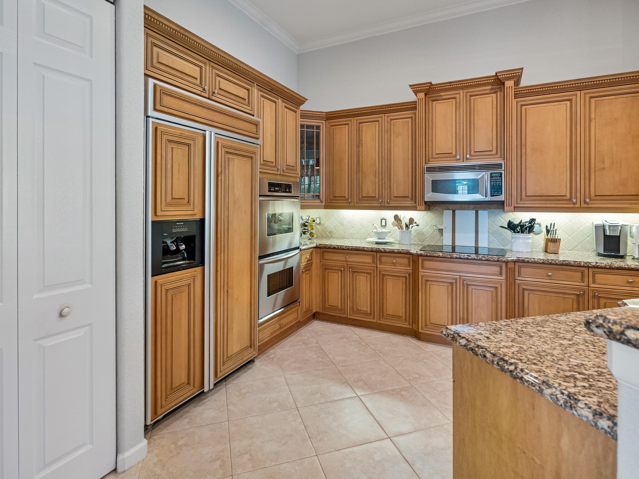 175 Via Rosina, Jupiter, FL 33458 14