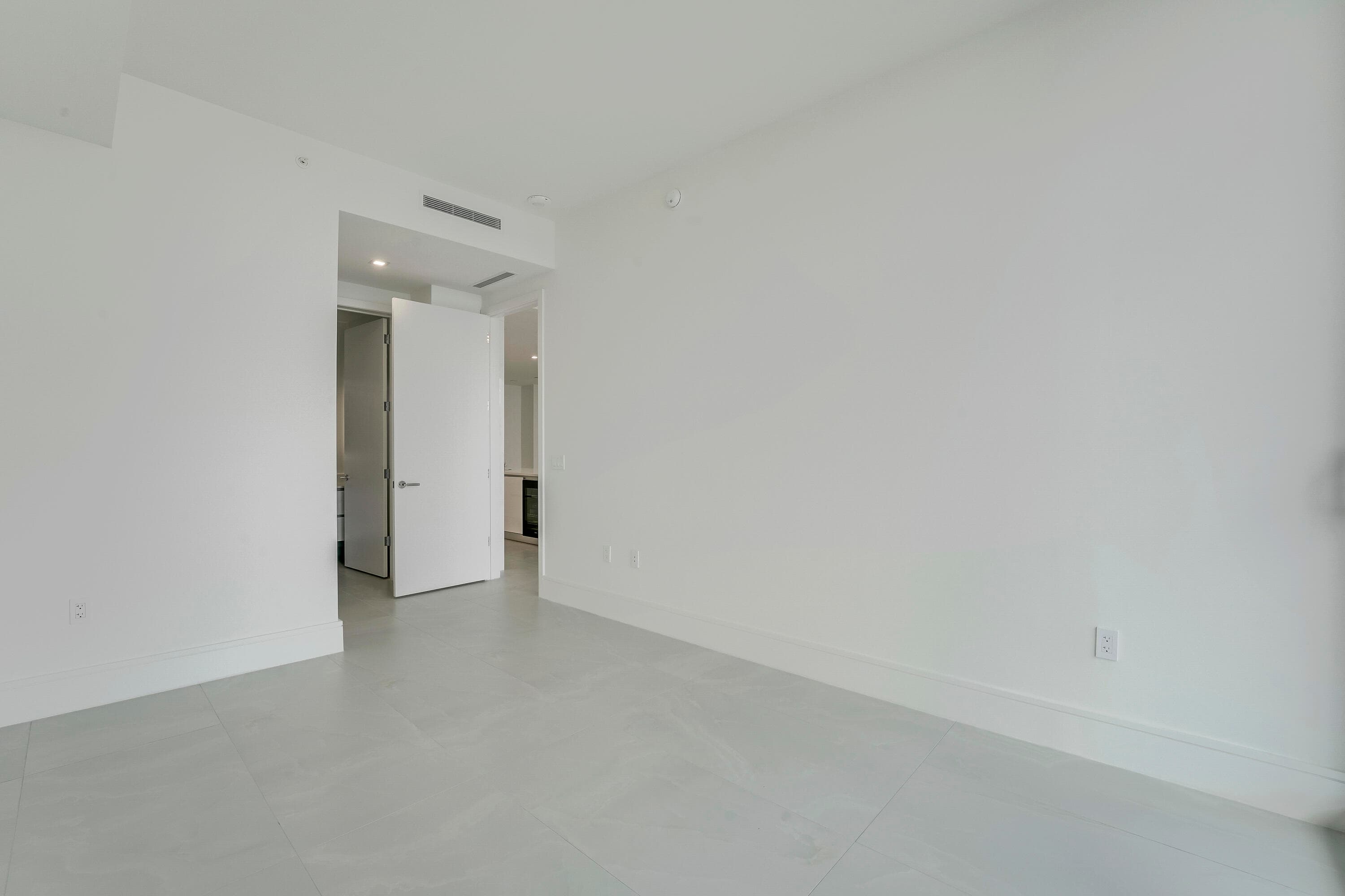 220 Lake Shore Drive 704, Lake Park, FL 33403 43