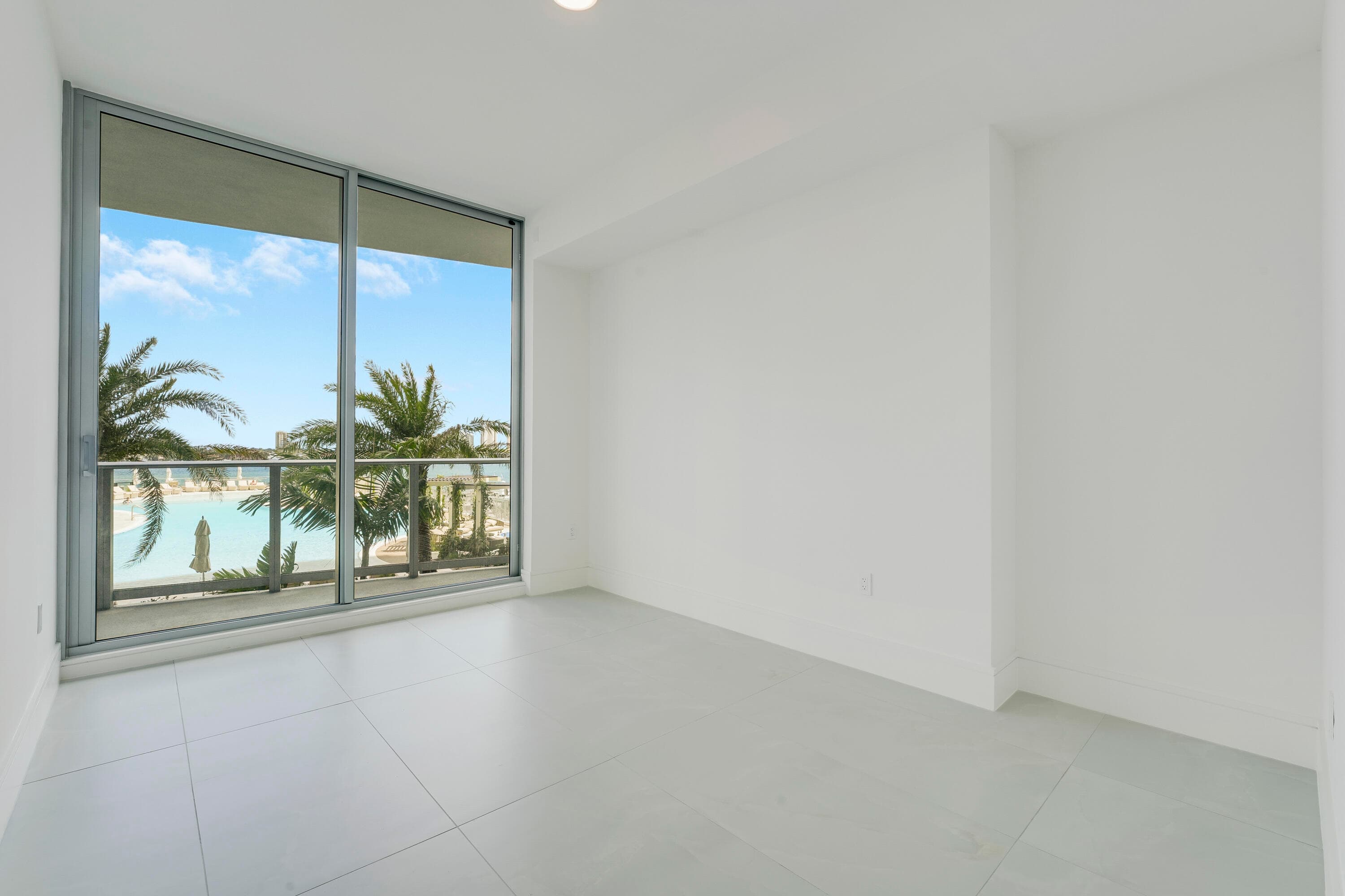 220 Lake Shore Drive 704, Lake Park, FL 33403 44