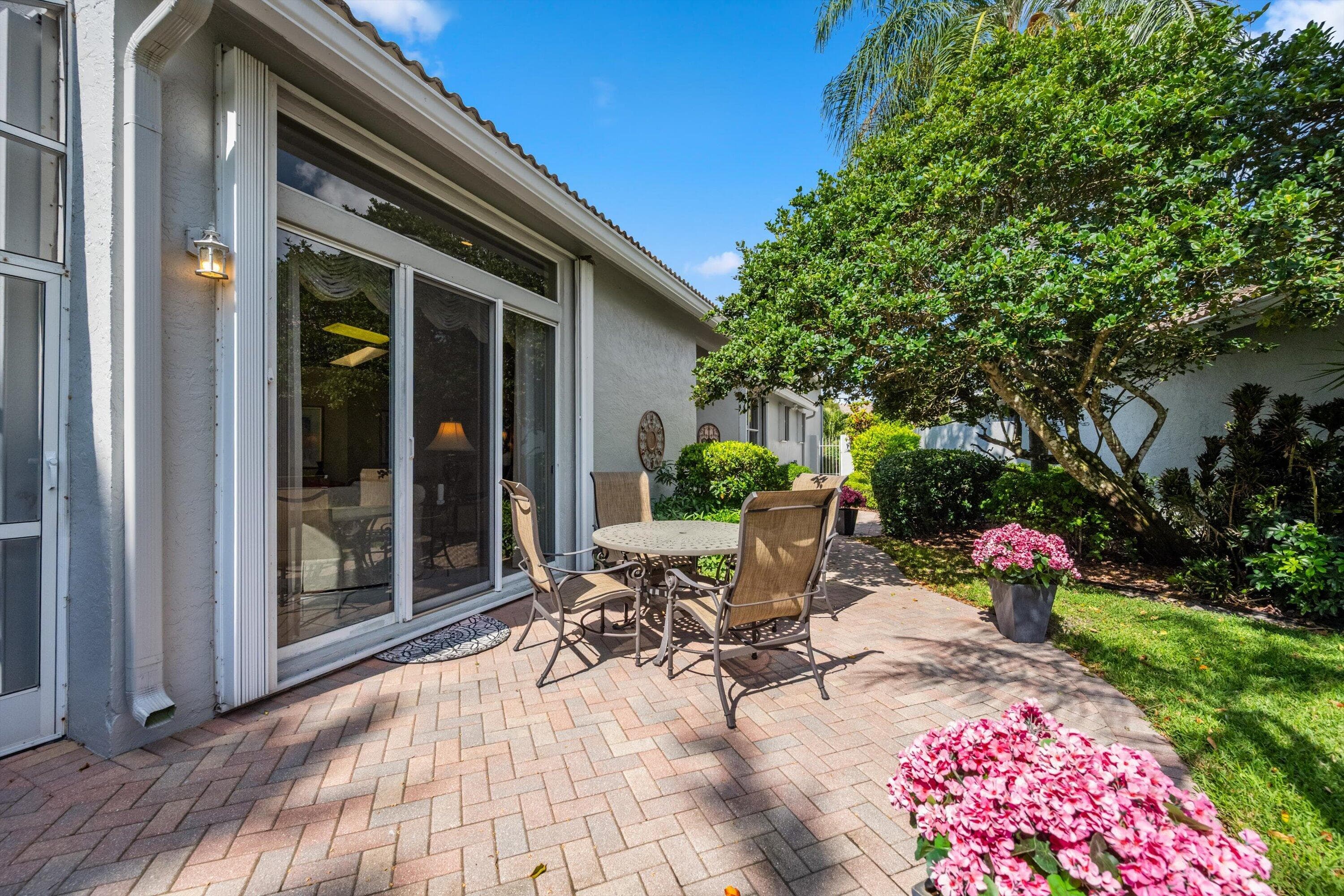 4730 Carlton Golf Drive, Lake Worth, FL 33449 3