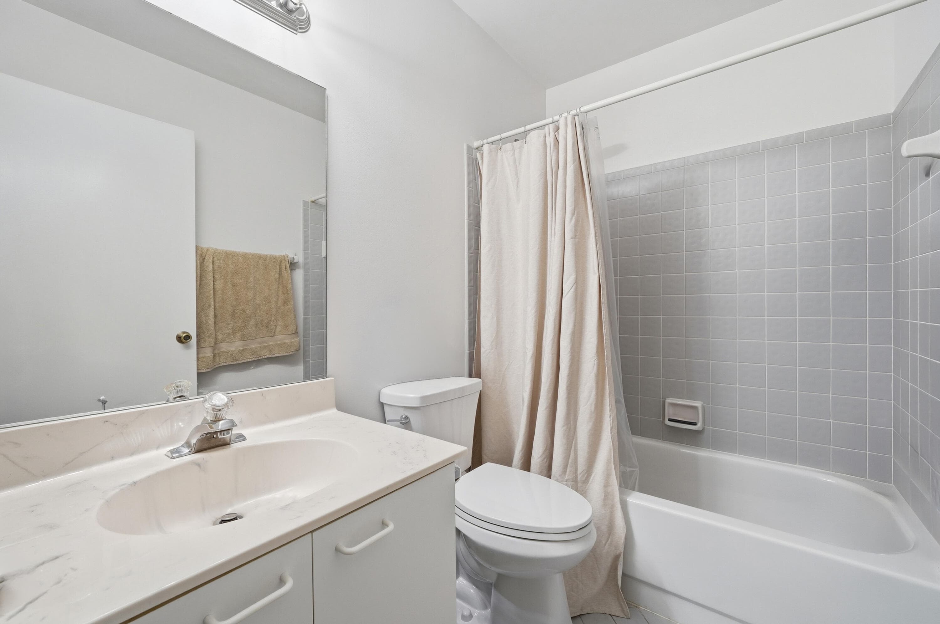 10690 NW 12th Drive, Plantation, FL 33322 24